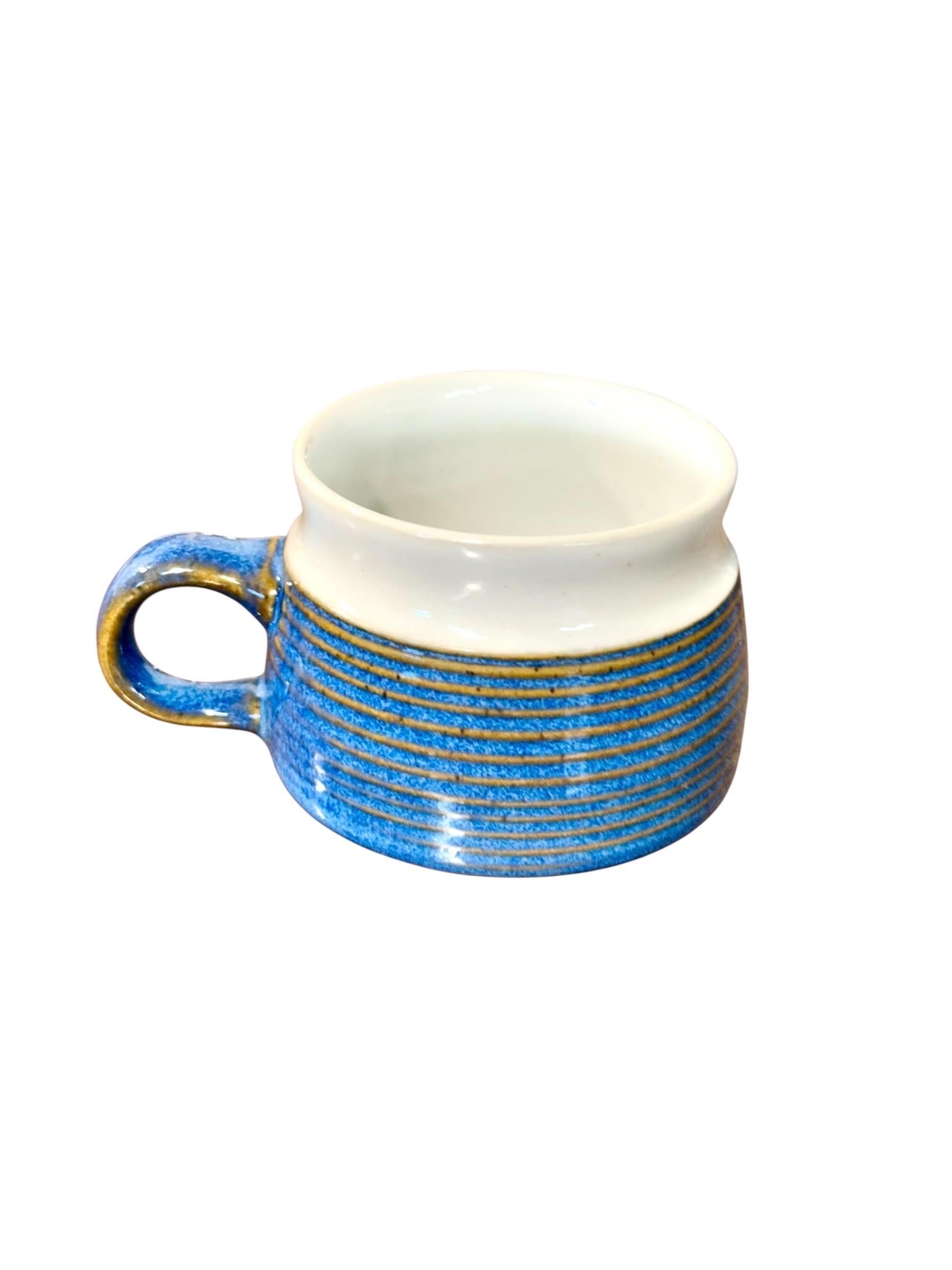 Denby England, service à café bleu et blanc, milieu du 20e siècle en vente 11