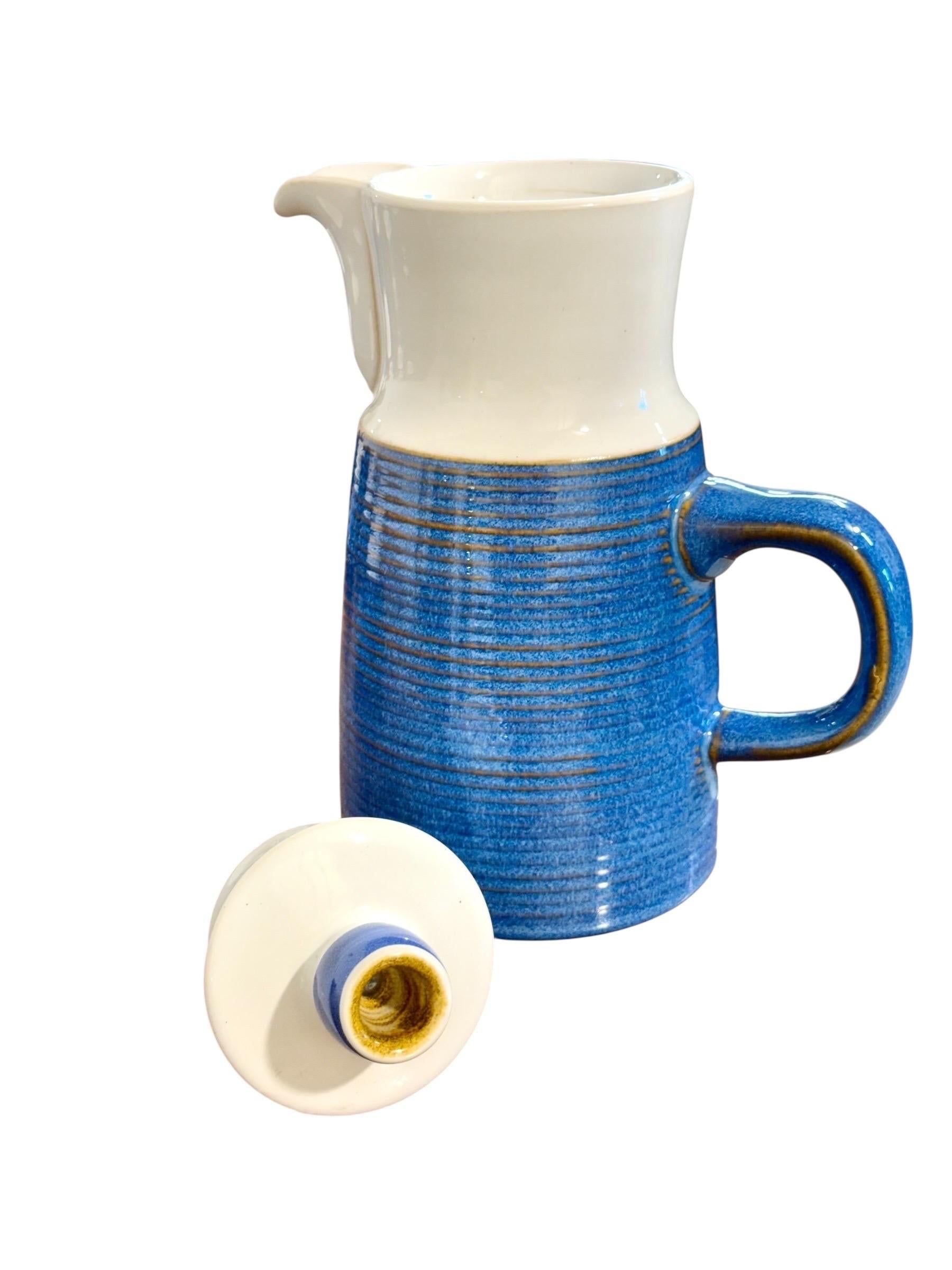Denby England, service à café bleu et blanc, milieu du 20e siècle en vente 13