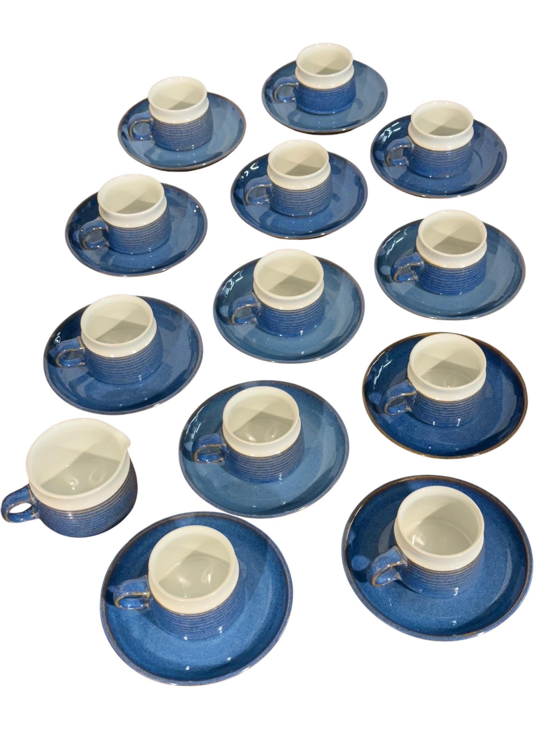 Denby England, service à café bleu et blanc, milieu du 20e siècle en vente 2