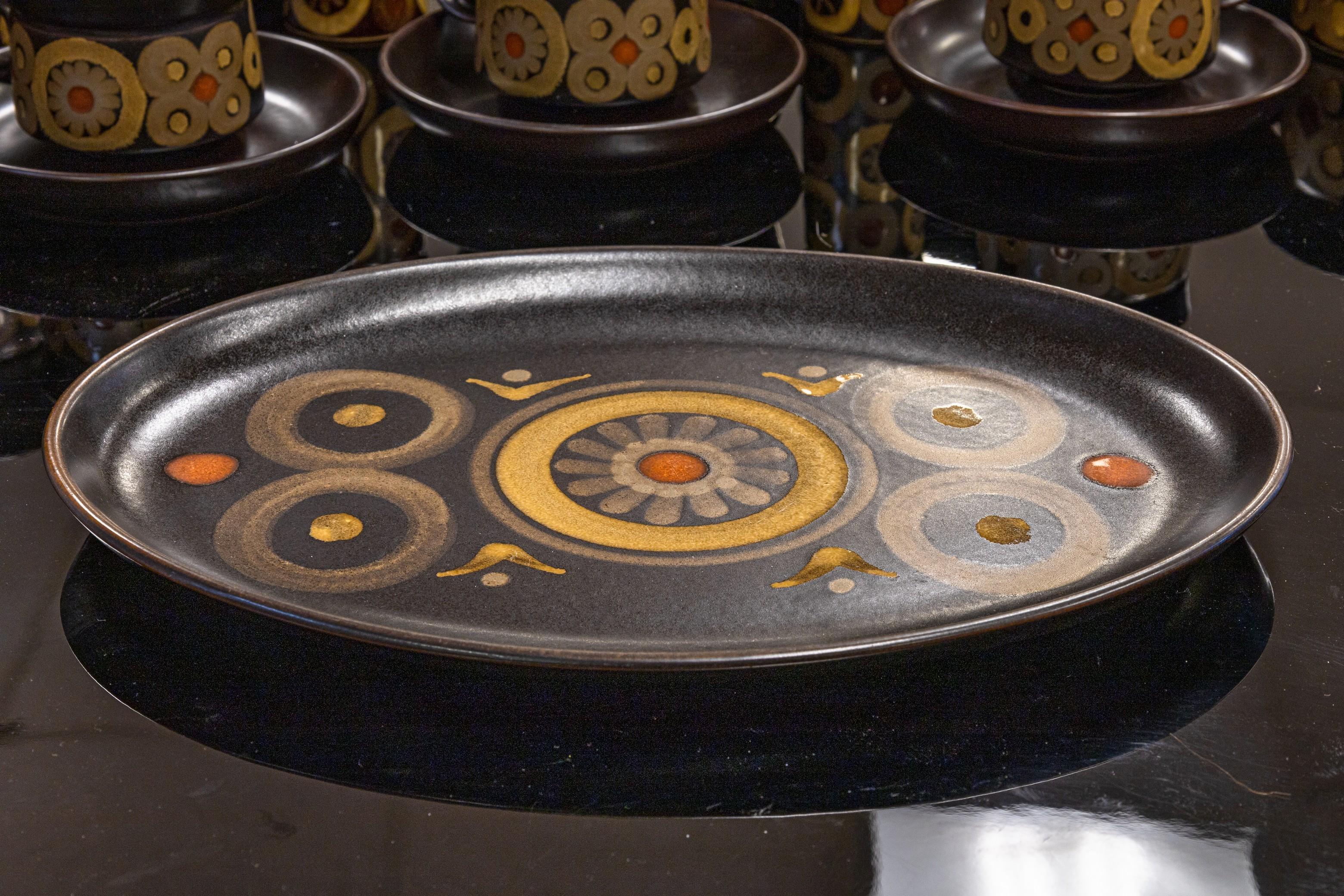 Denby Samarkand Mid Century Modern 32 Piece Brown Ceramic Dish and Serving Set 7