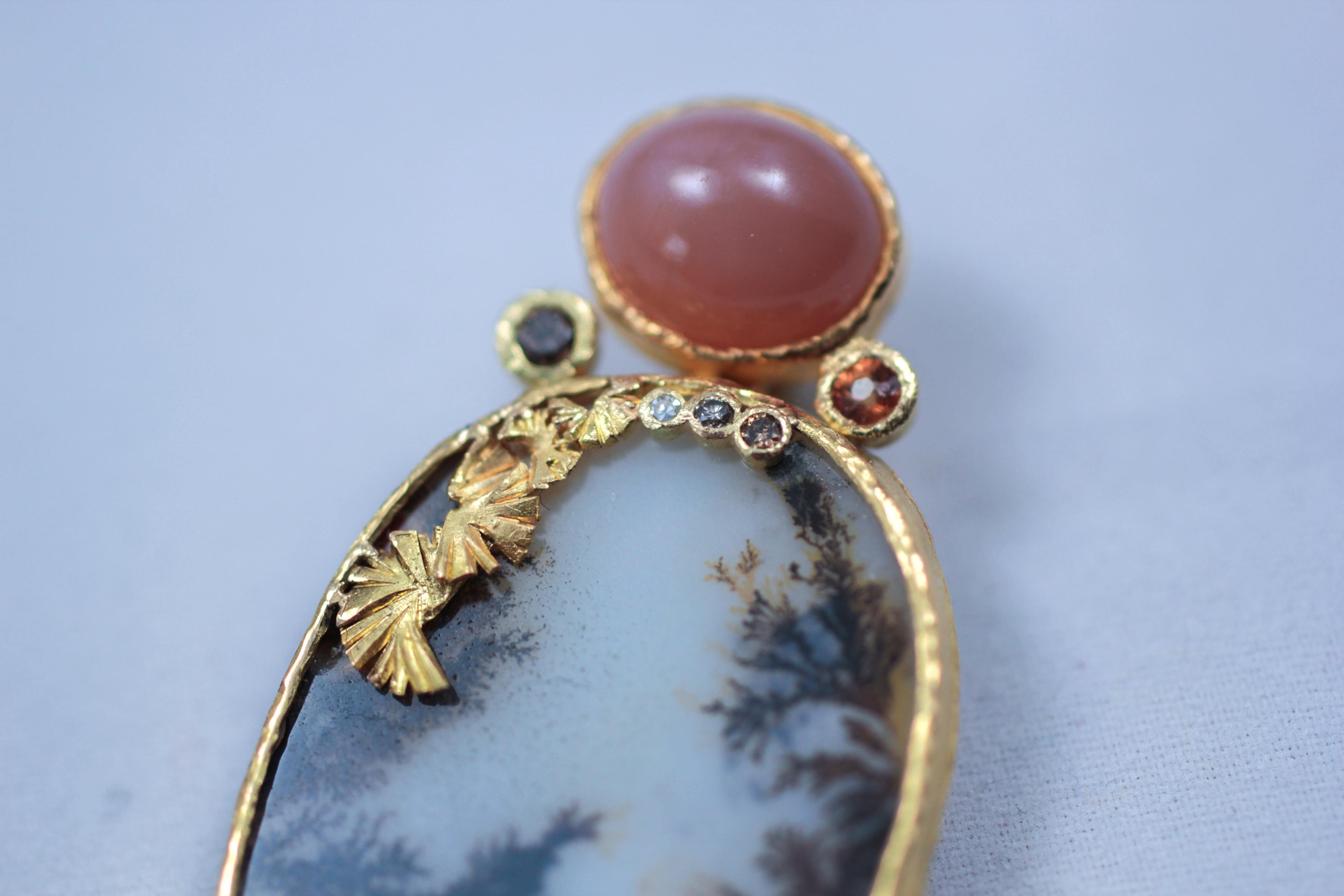 Contemporain Collier ras du cou pendentif en or 18 carats 22k-21k avec agate, pierre de lune et diamants