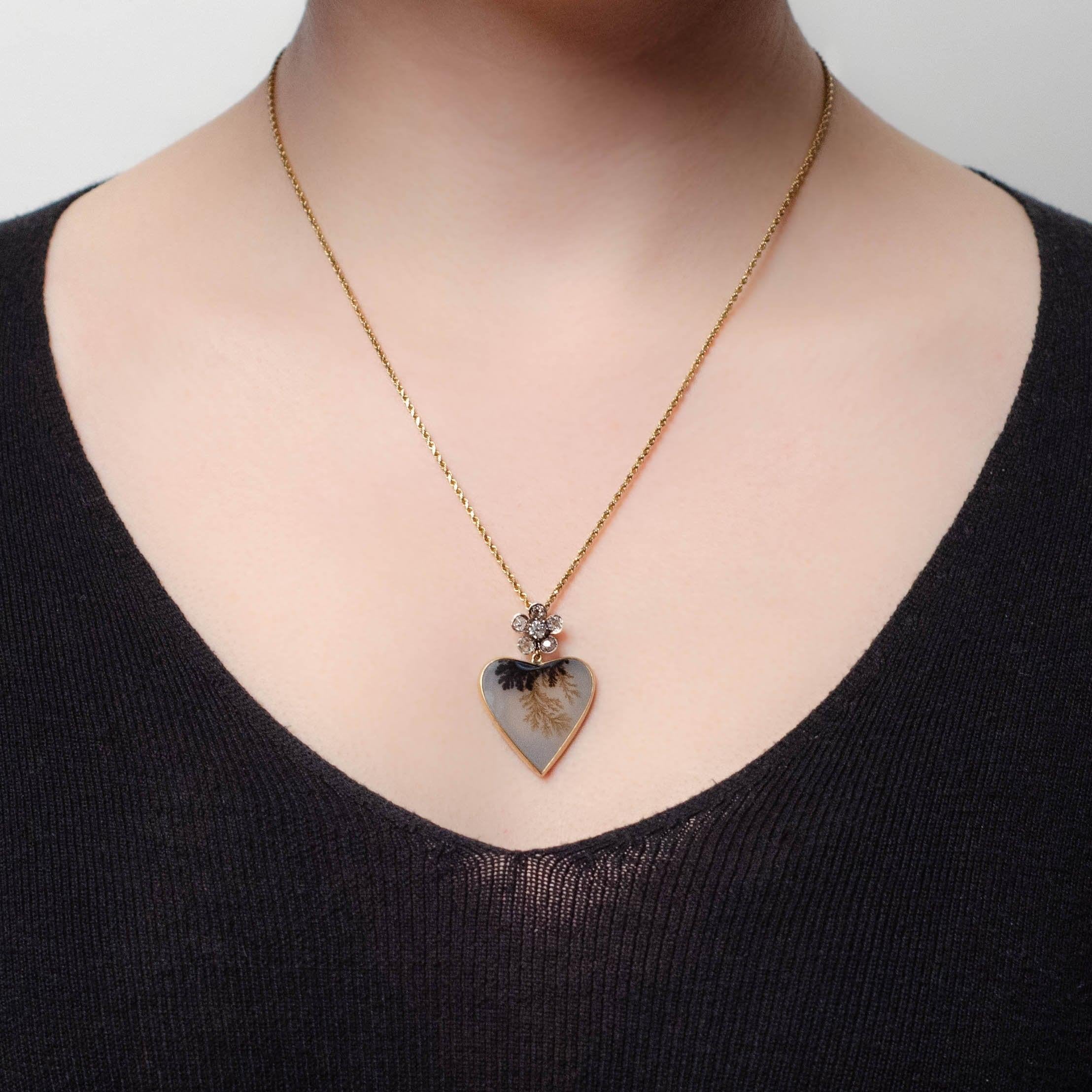 Donna Collana di agata dendritica e diamanti in oro 14k in vendita