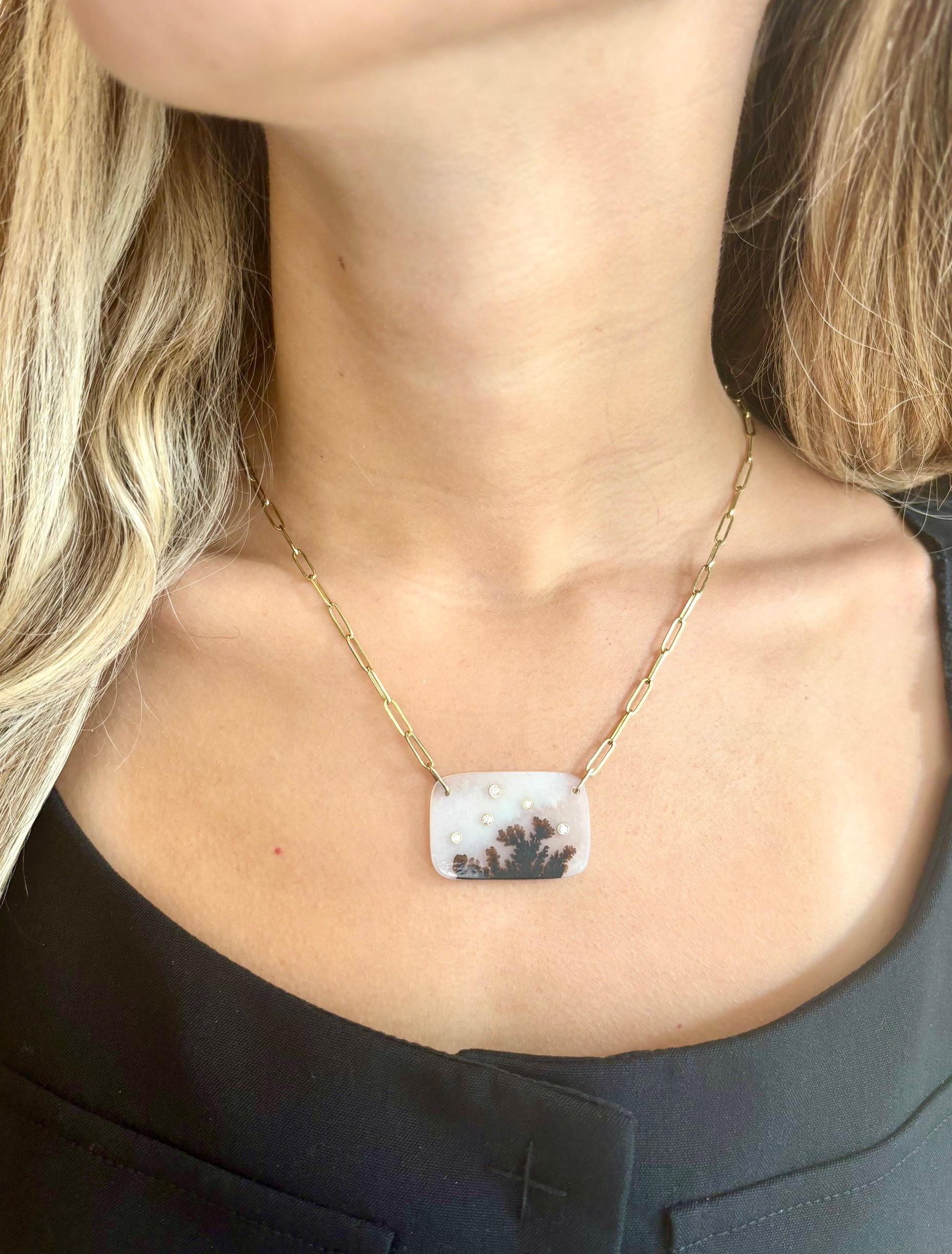 Collana di agata dendritica con diamanti su una catena di graffette in vendita 5