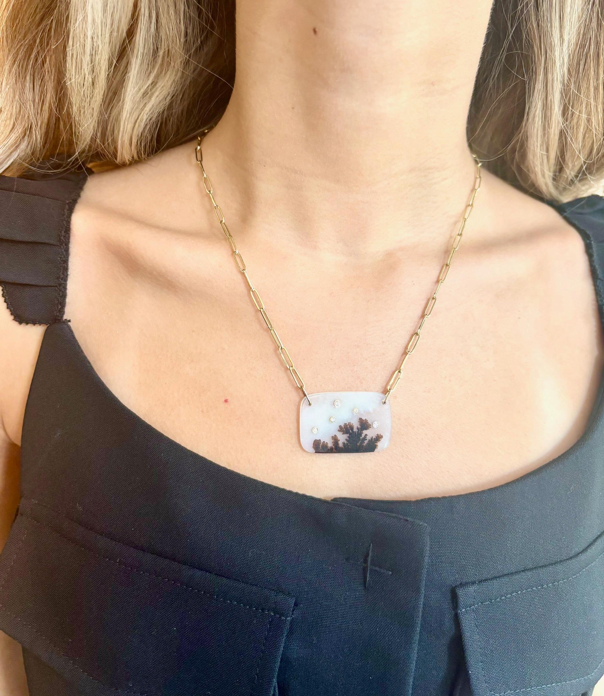 Collana di agata dendritica con diamanti su una catena di graffette in vendita 2