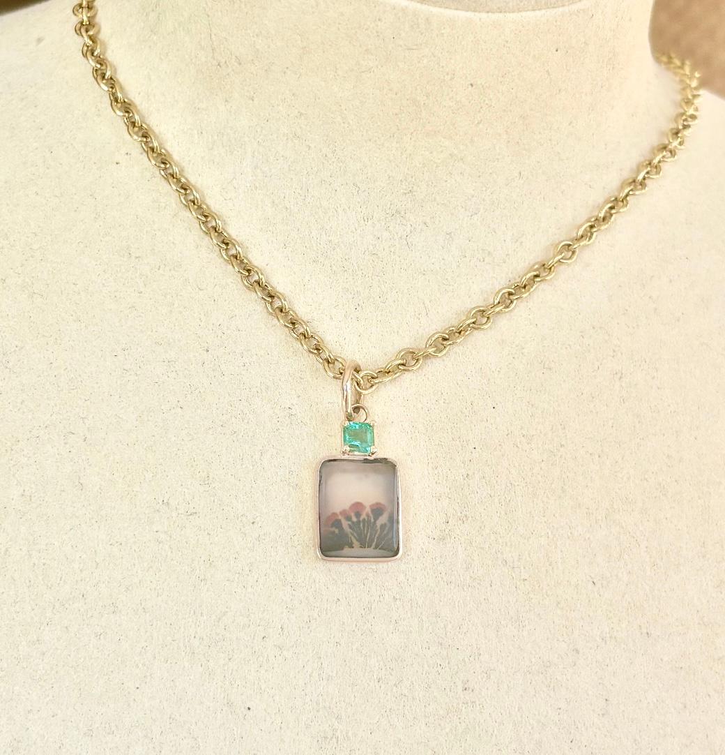 Pendentif DENDRItic AGATE avec émeraude et or 14 carats Neuf - En vente à New York, NY