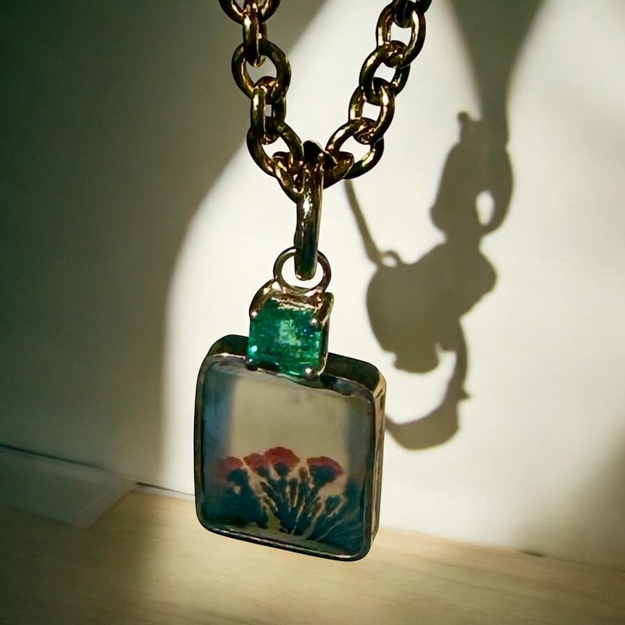 Pendentif DENDRItic AGATE avec émeraude et or 14 carats Unisexe en vente