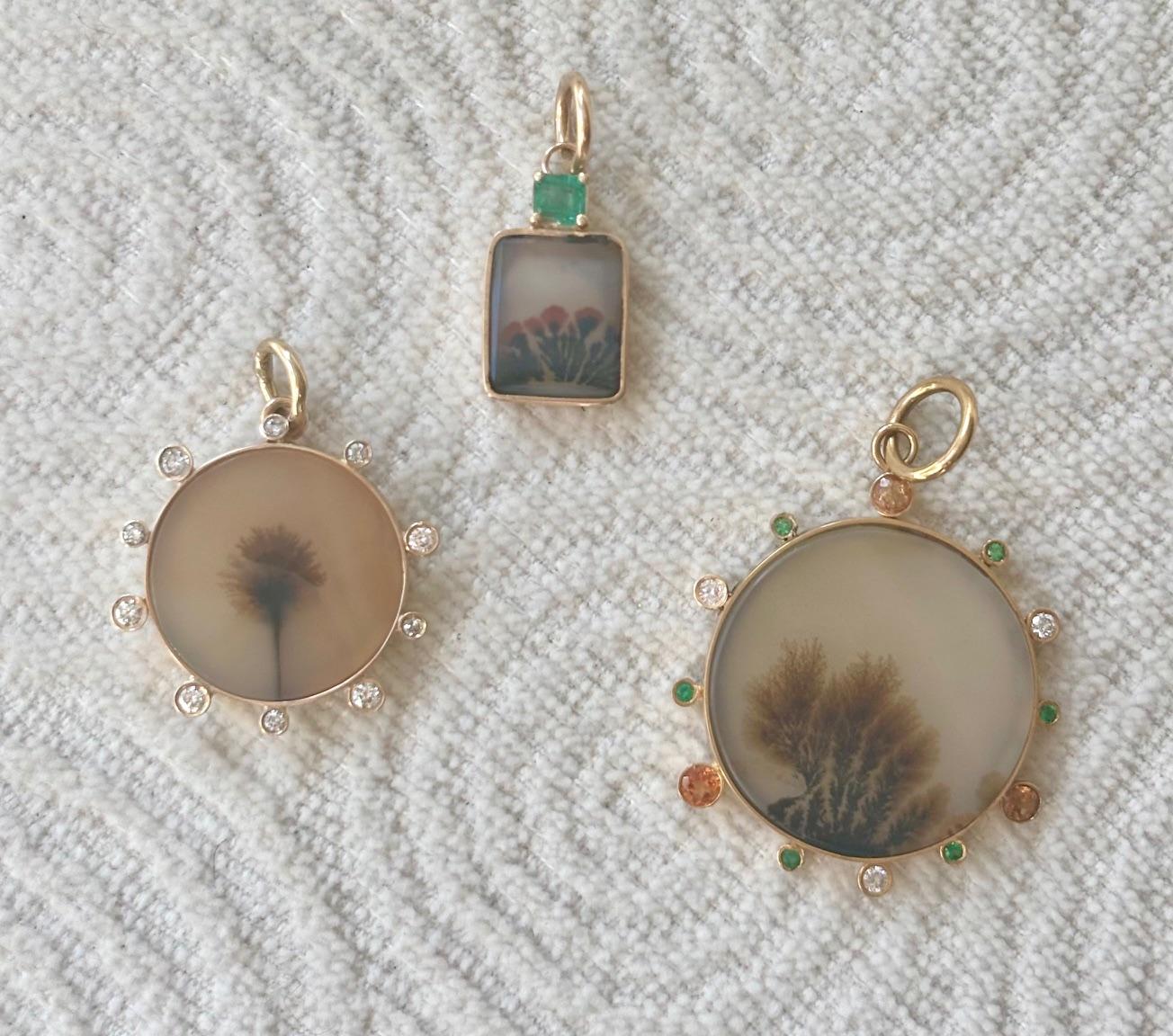 Pendentif DENDRItic AGATE avec émeraude et or 14 carats en vente 4