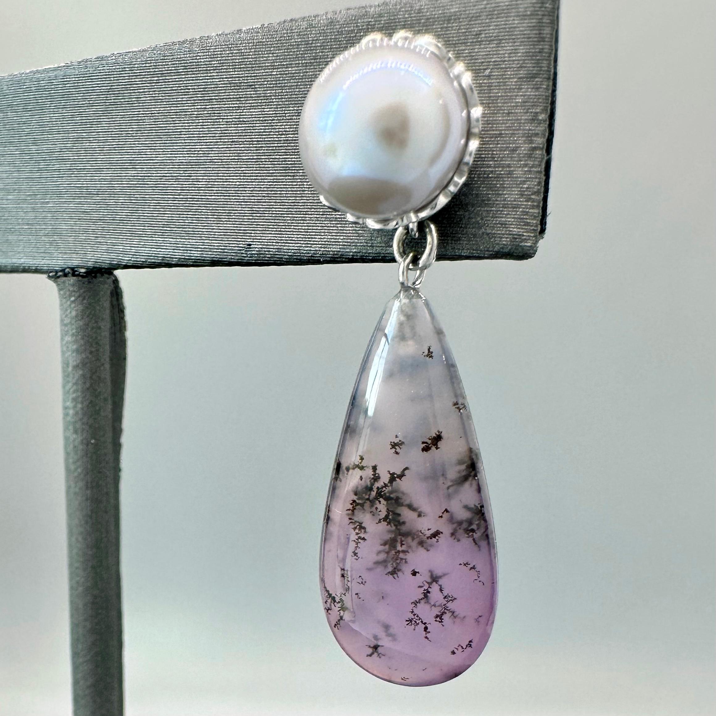 Bullet Cut Dendritic purple chalcedony, grey button pearl, and 14k white gold drop earrings For Sale