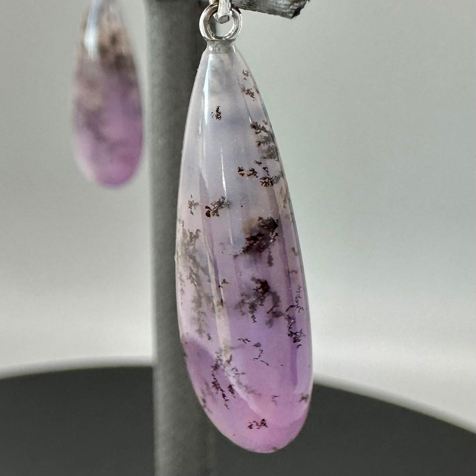 Women's or Men's Dendritic purple chalcedony, grey button pearl, and 14k white gold drop earrings For Sale