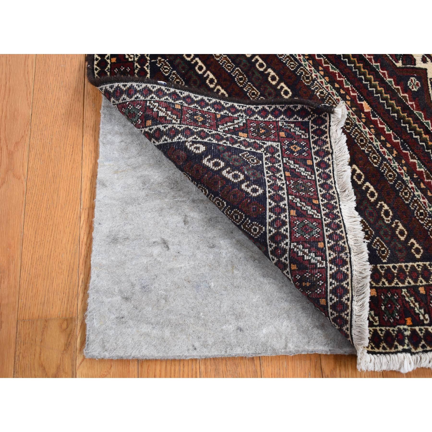Médiéval Tapis persan Shiraz vintage en denim bleu à motif complexe noué à la main en vente
