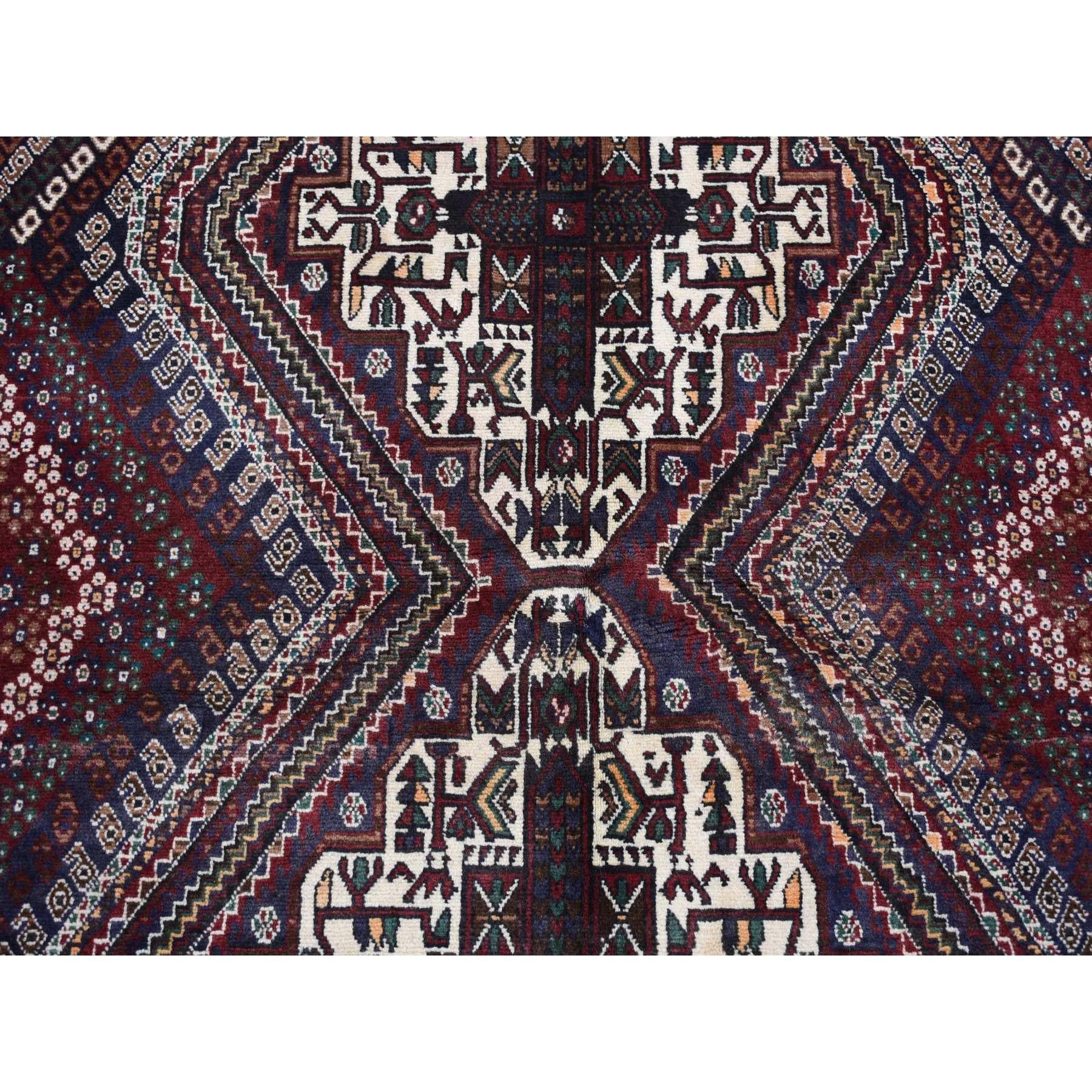 Tapis persan Shiraz vintage en denim bleu à motif complexe noué à la main Bon état - En vente à Carlstadt, NJ