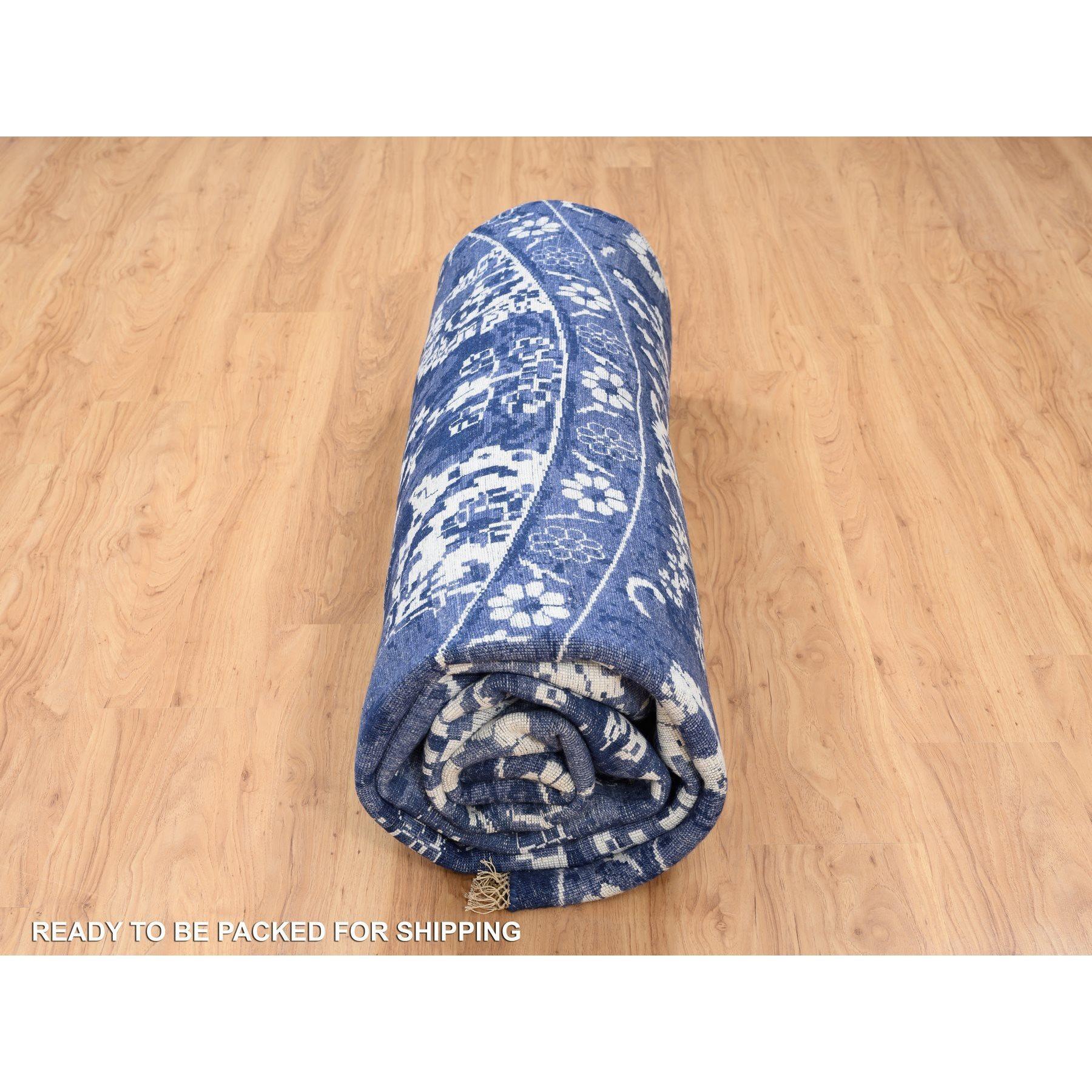 Tappeto rotondo annodato a mano Tabriz in lana e seta blu denim 12' x 12' in vendita 2