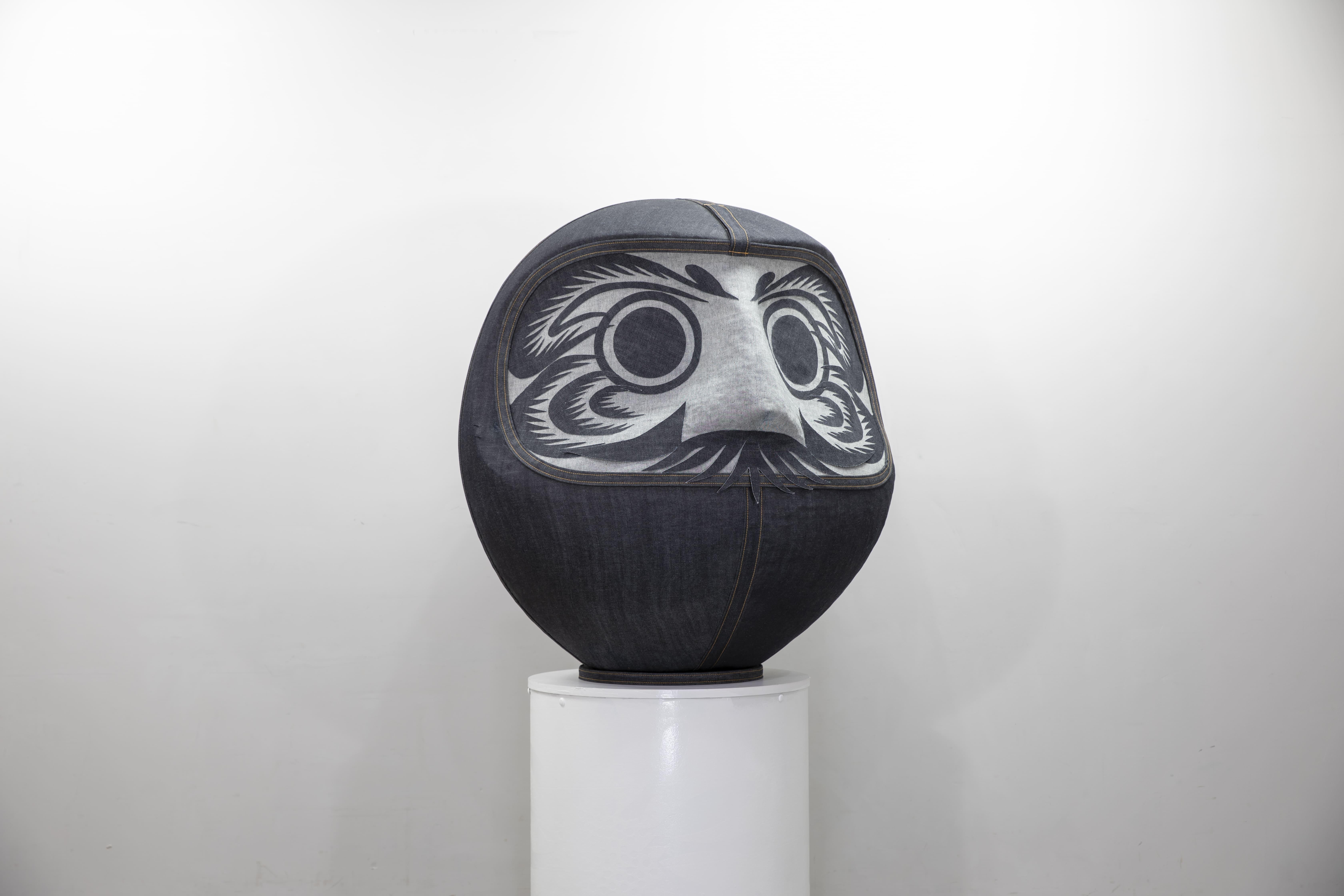

Daruma is a traditional Japanese figurine that means to get up again and again even after falling down.
It has been loved as a decoration to ward off evil or to express wishes for about 400 years.

The meaning of the face beard is the crane for