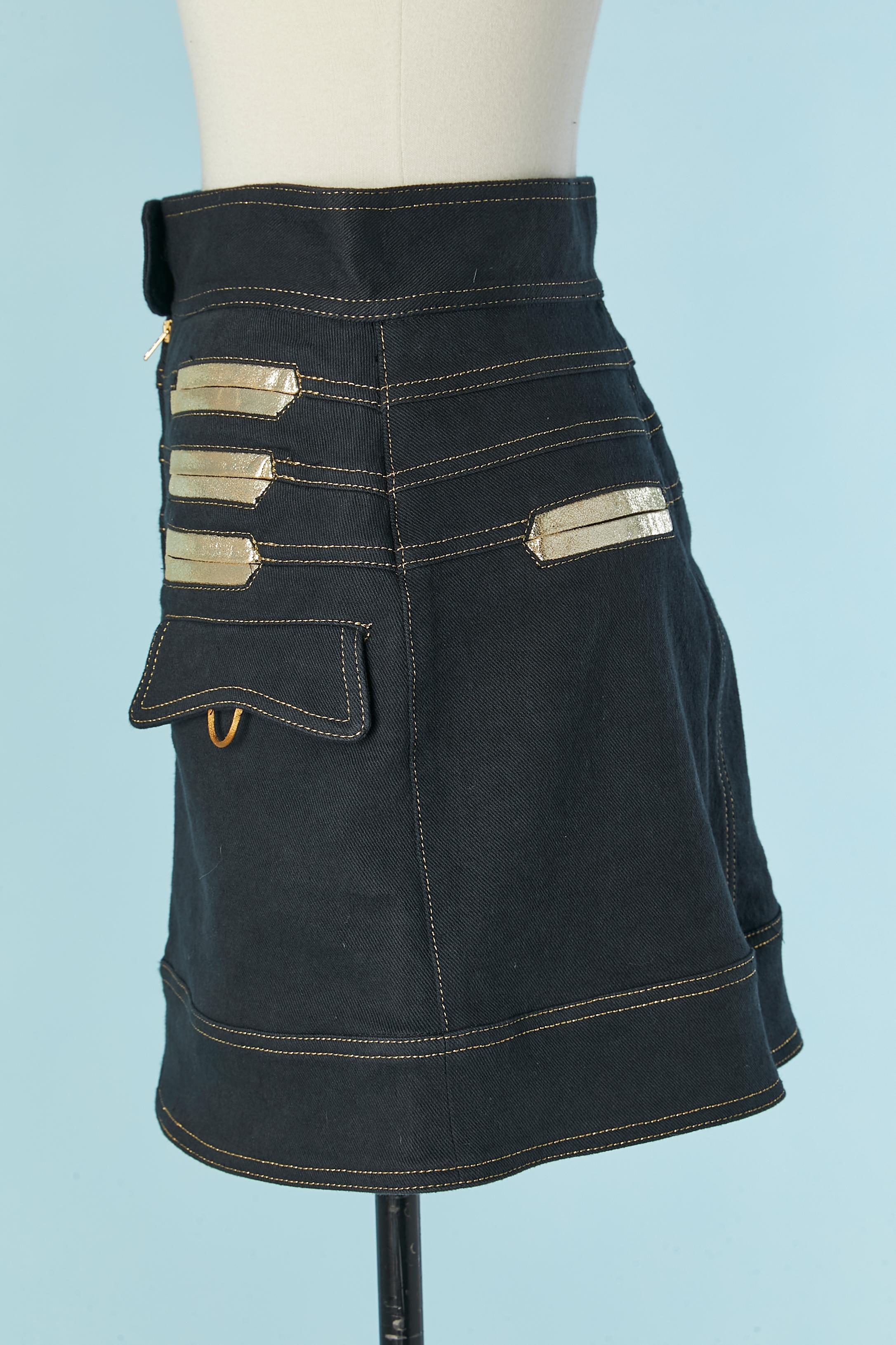 Denim mini-skirt with gold leather details FENDI en Excelente estado para la venta en Saint-Ouen-Sur-Seine, FR
