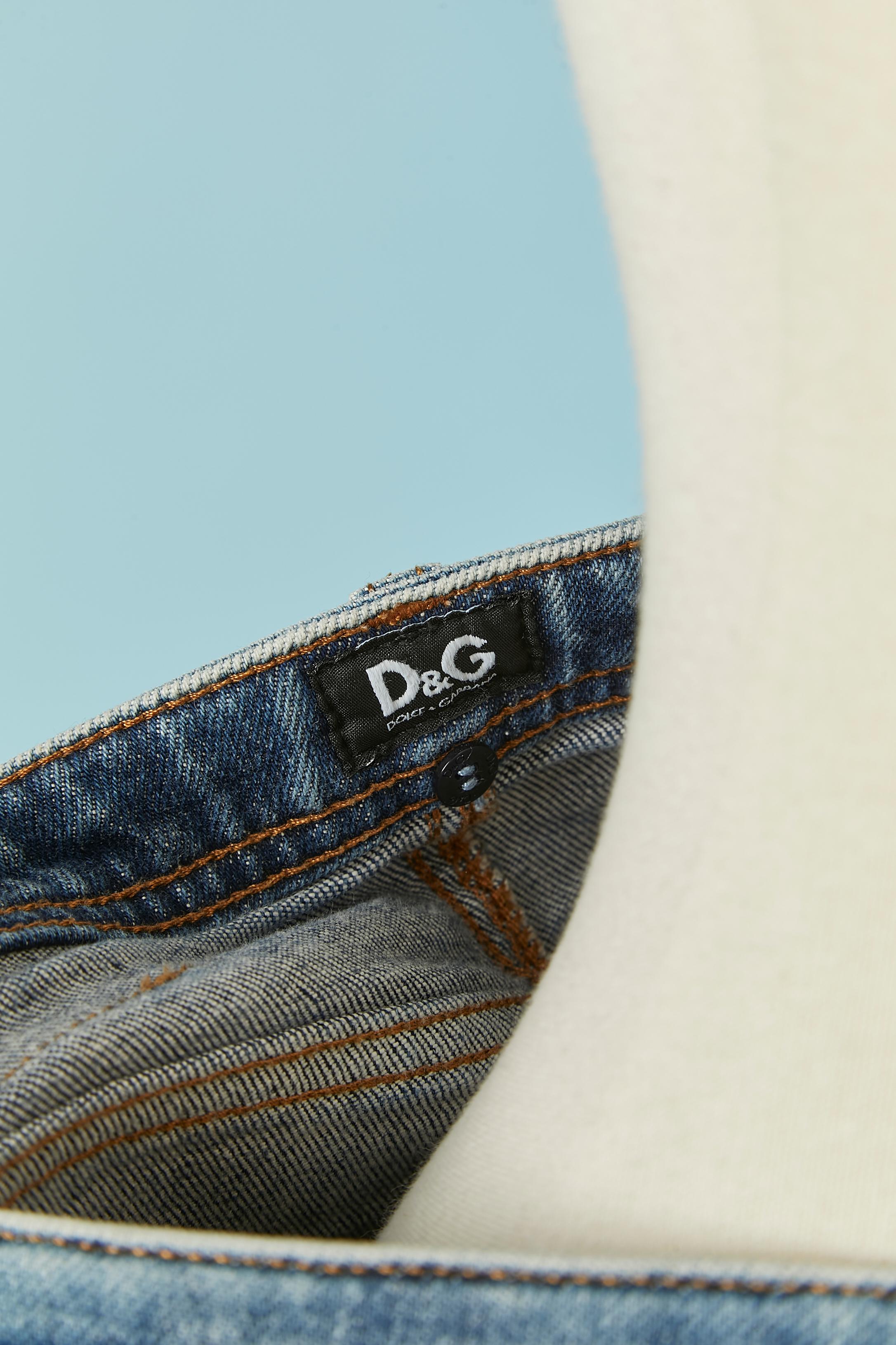 Denim mini skirt with raw edge and fringes D&G by Dolce & Gabbana For Sale 2