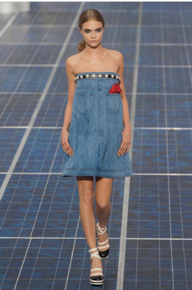 Denim skirt - bustier dress Show piece Chanel SS 2013 For Sale 3