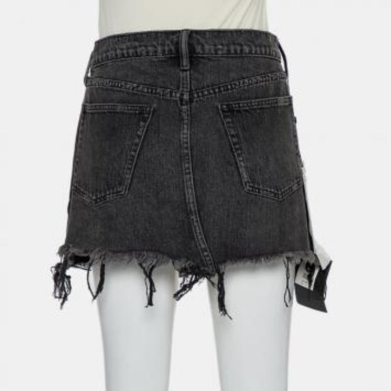 Denim X Alexander Wang Charcoal Grey Denim Distressed Frayed Hem Mini Skirt M For Sale 2