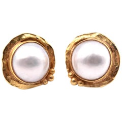 Denis Roberge 22 Karat Yellow Mabe Pearl Vintage Earring