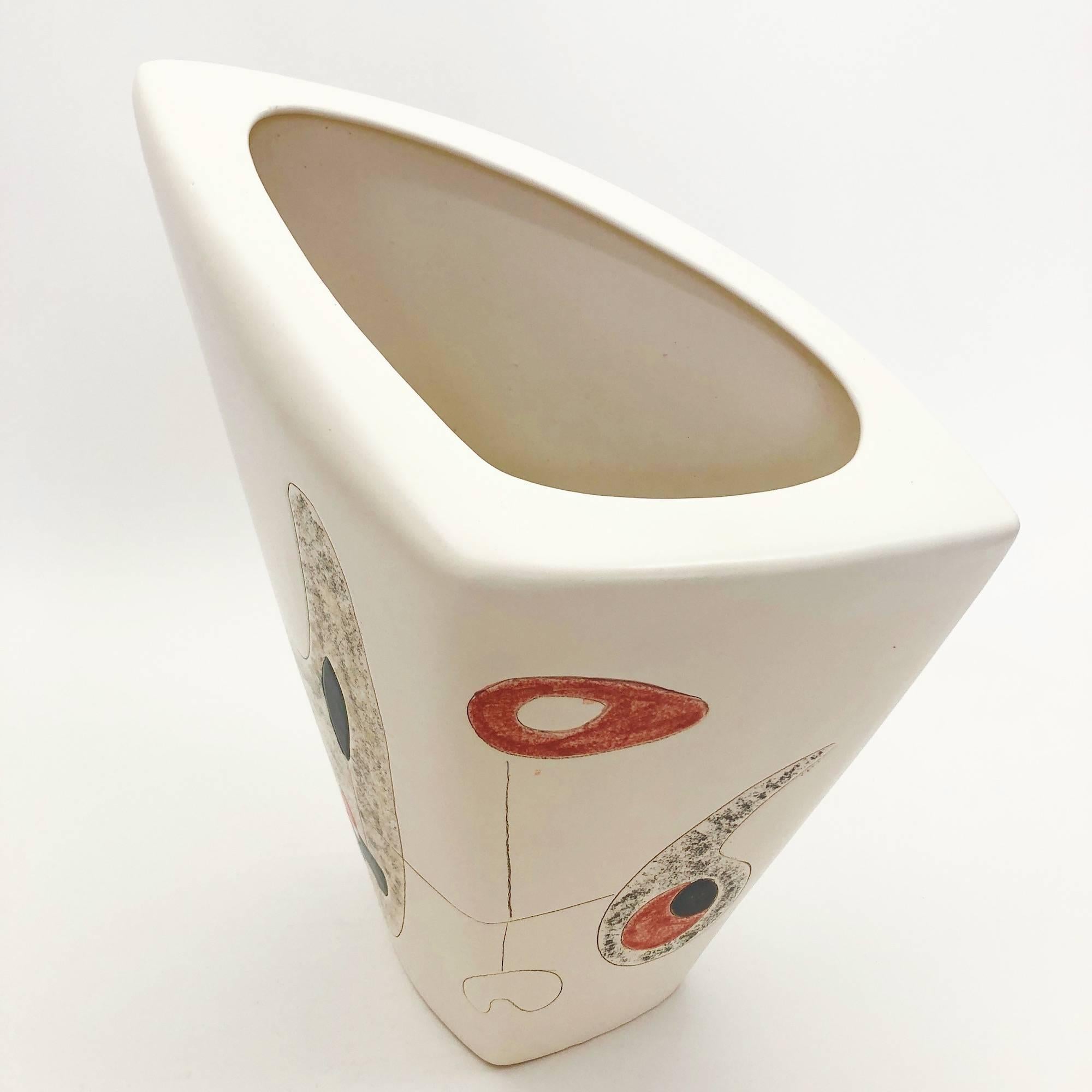 Ceramic Denise and Peter Orlando, Large Decorative Vase, Cream White For Sale