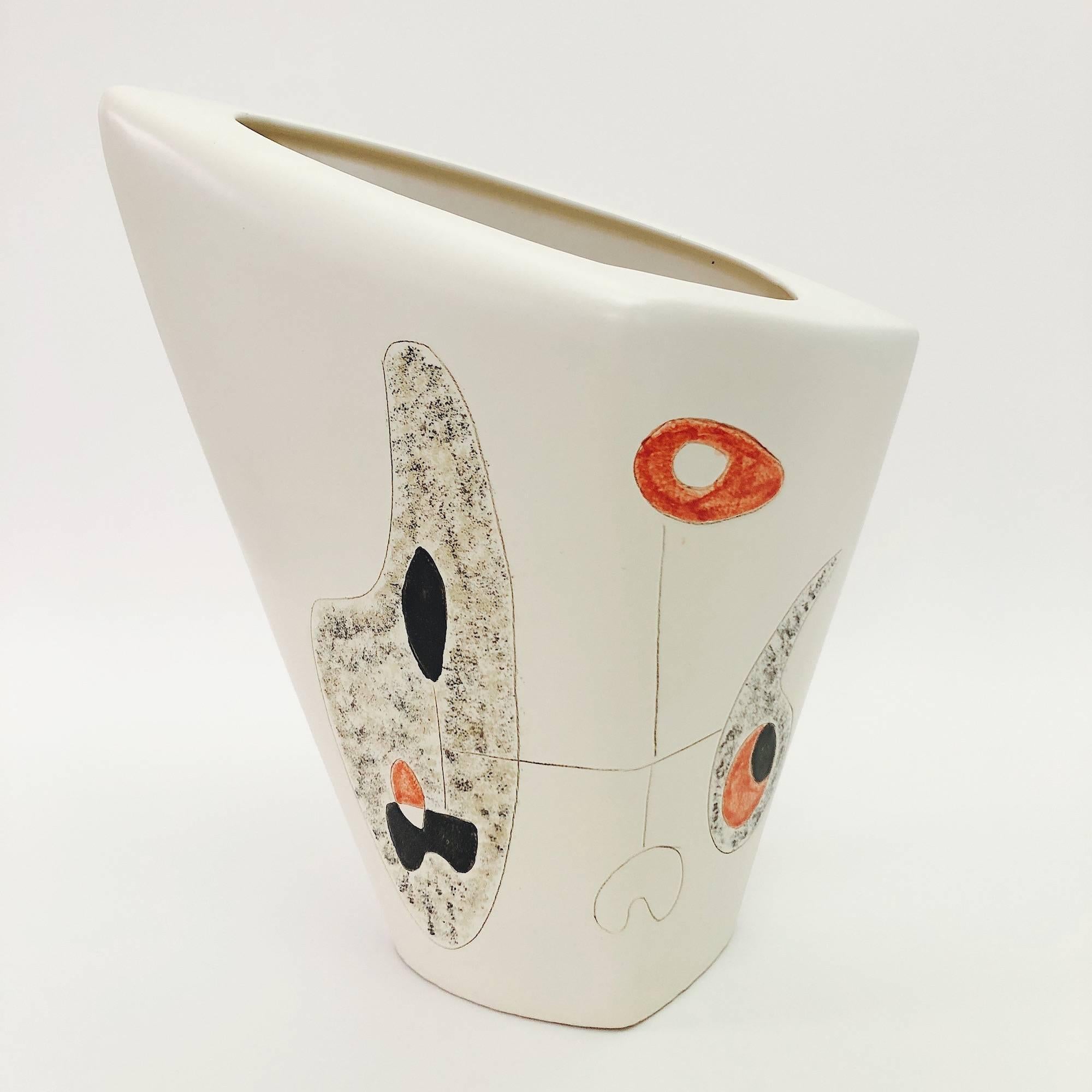 Mid-Century Modern Denise and Peter Orlando, Large Decorative Vase, Cream White For Sale