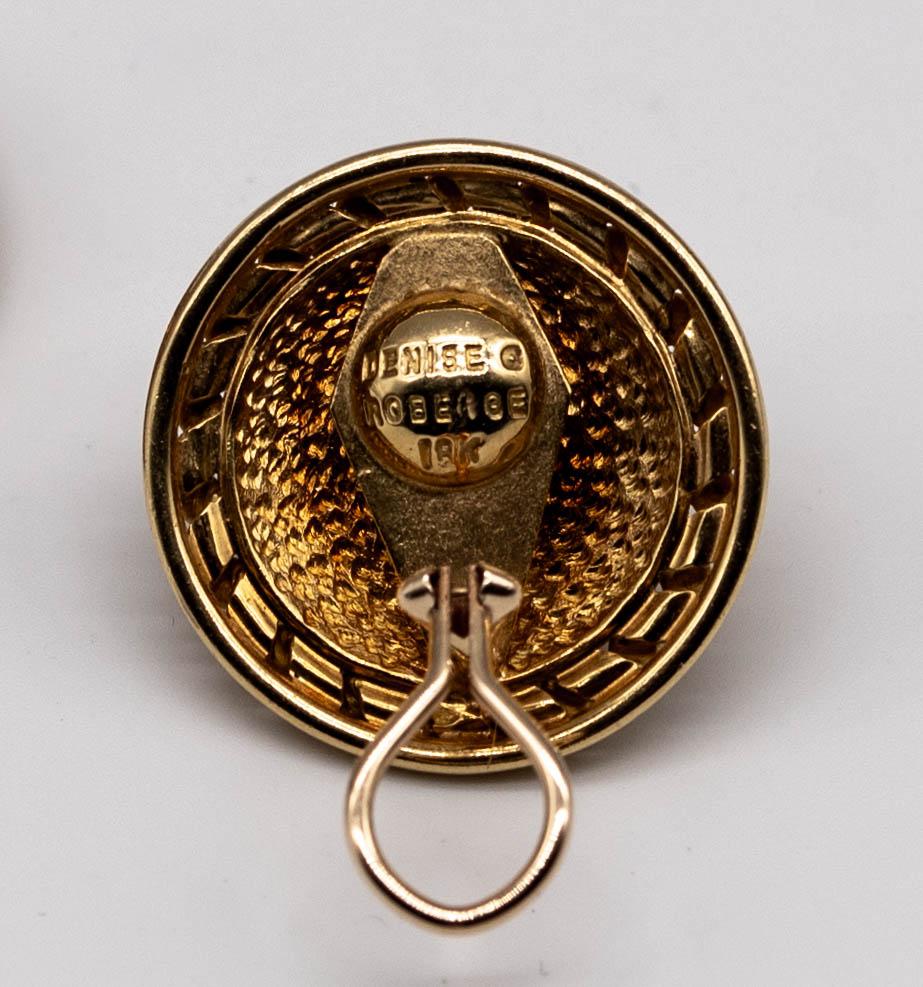 Denise Roberge Ohrclips aus 18 Karat Gold mit Bubblegum-Turmalin und Cabochon im Zustand „Gut“ in New York, NY