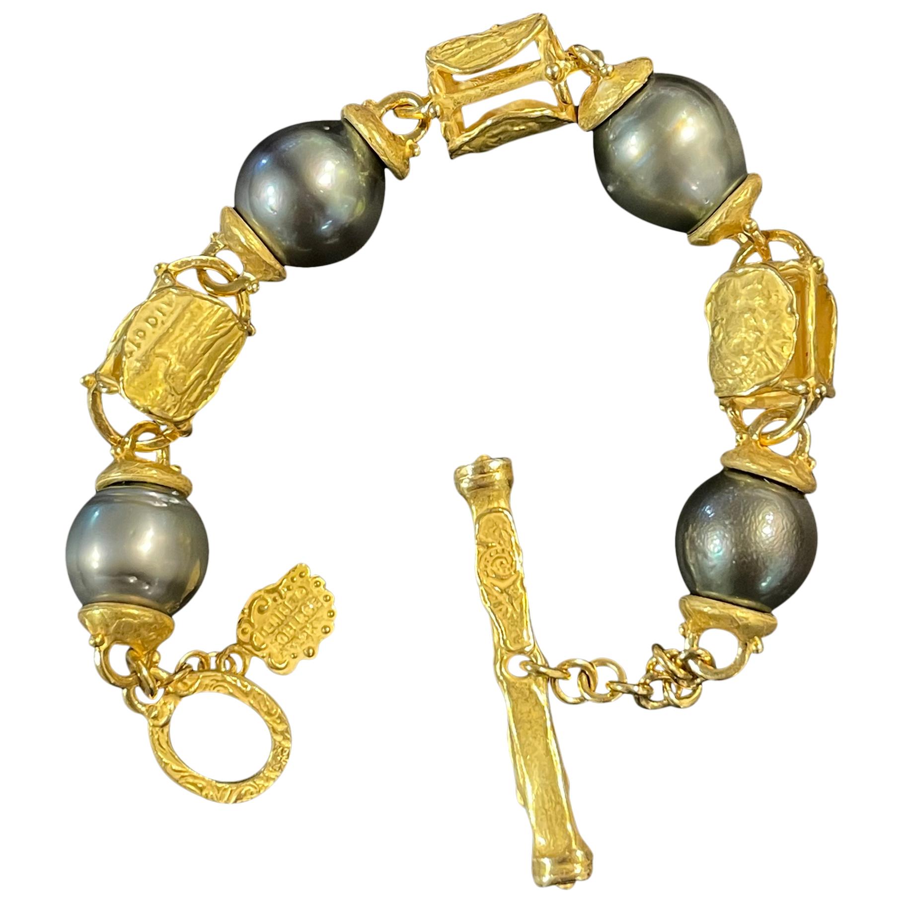 Denise Roberge 22 Karat Yellow Gold Bracelet with Tahitian Pearls