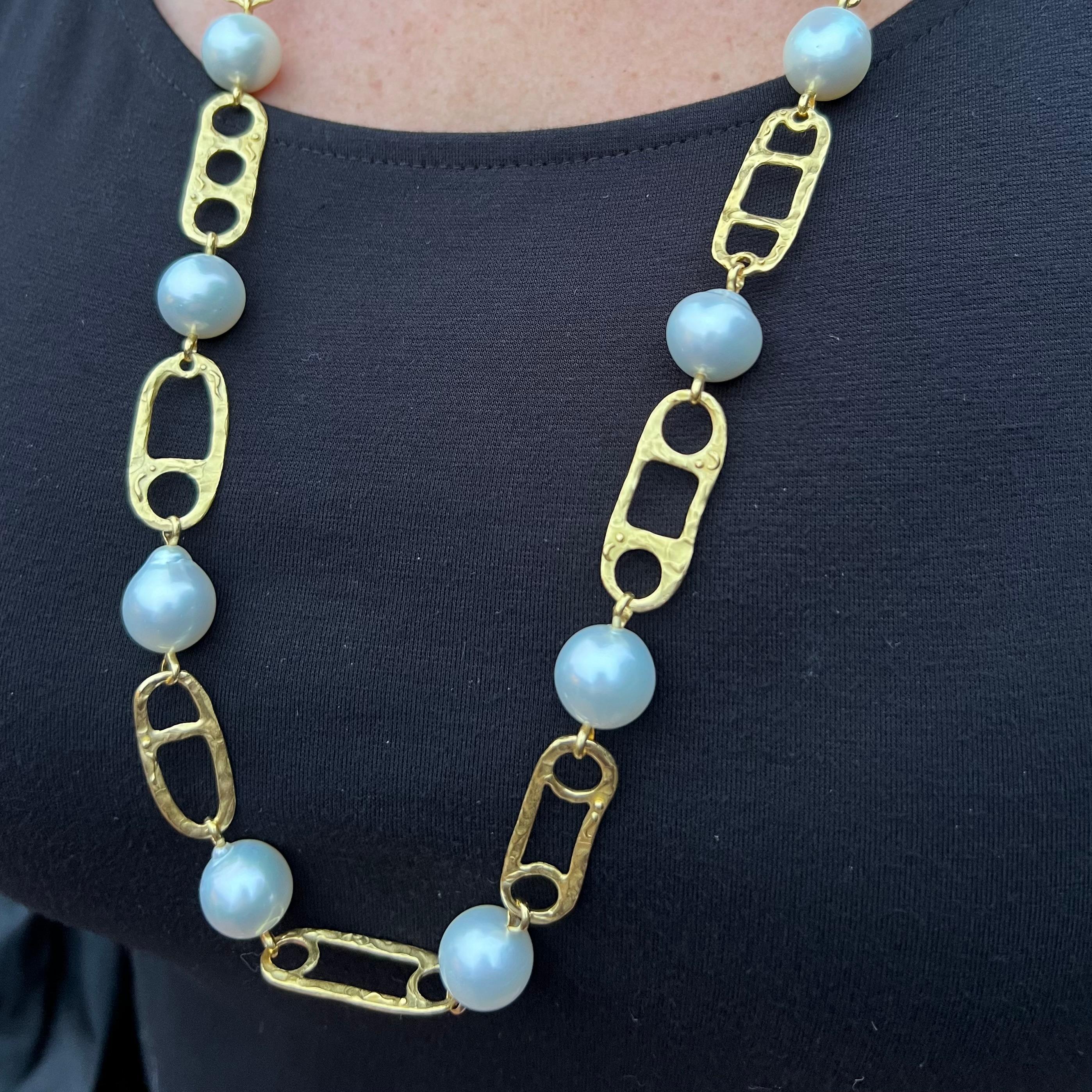 Denise Robergé 22k Gold and South Sea Cultured Pearl Necklace For Sale 2