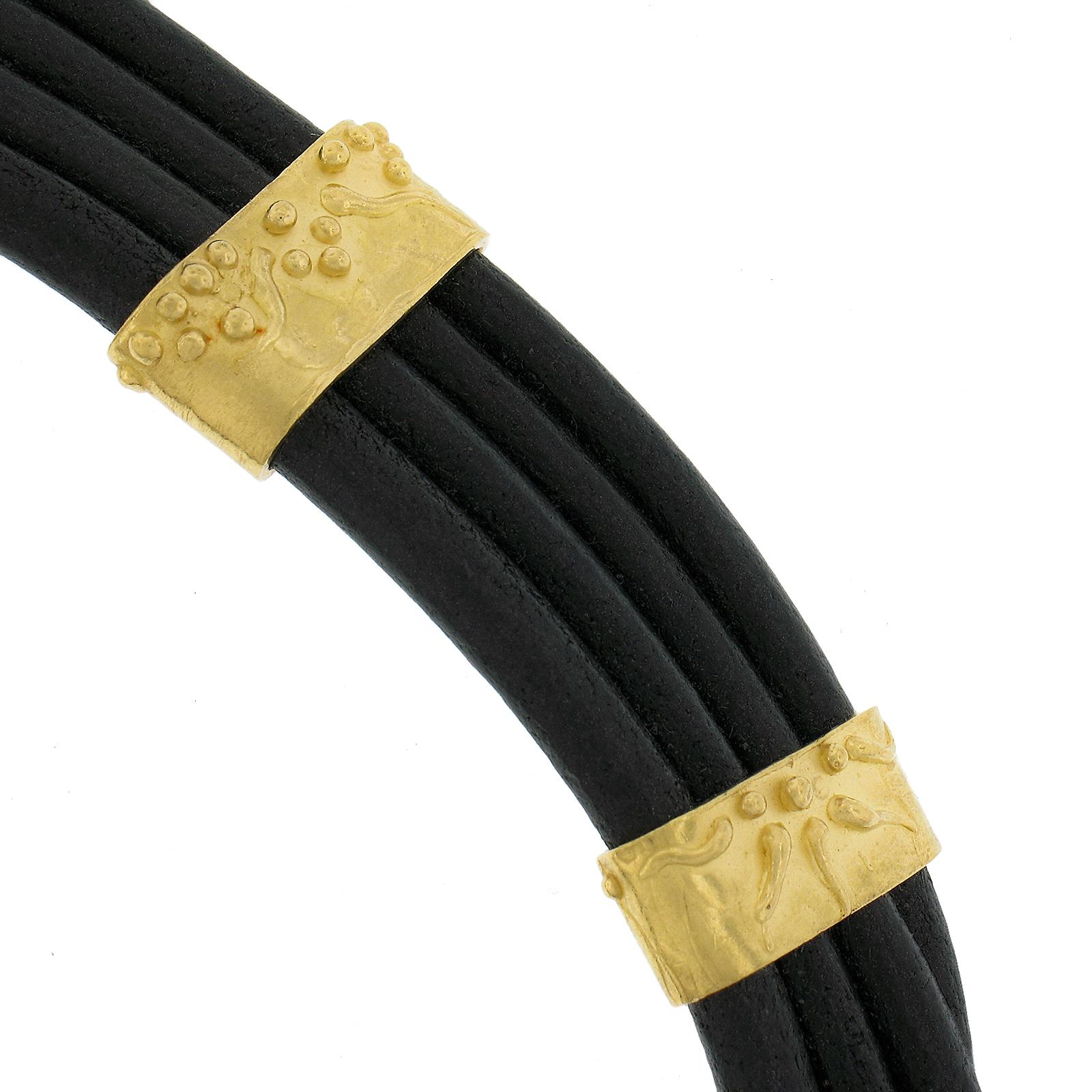 Denise Roberge 22k Gold Schwarze Lederkordelhalskette mit Knopfleiste und Knverschluss mit Knopfleiste 5
