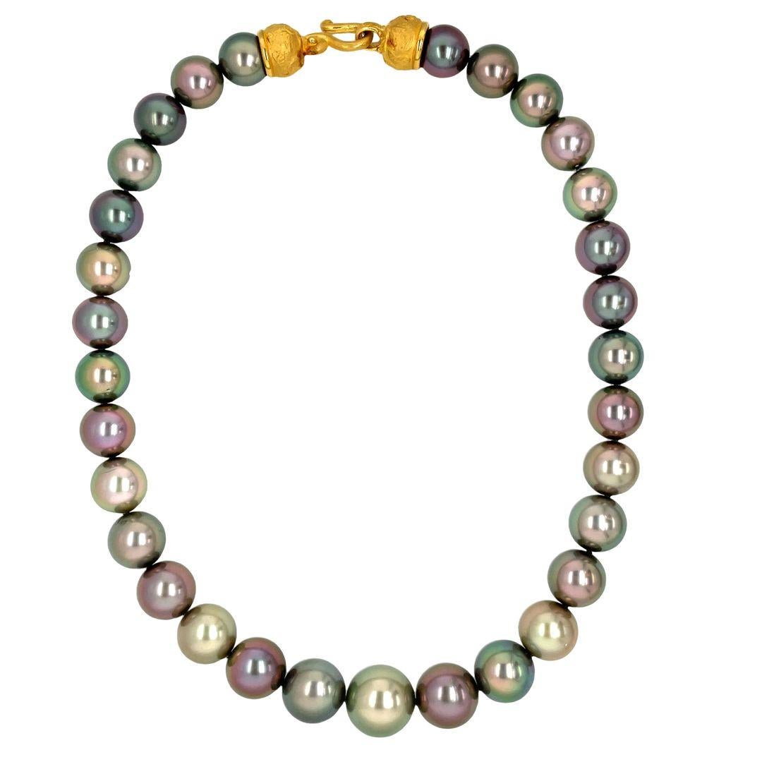 Denise Roberge Set aus Halskette und Ohrring, 22 Karat Gelbgold, schwarze Tahiti-Perlen (Modernistisch) im Angebot