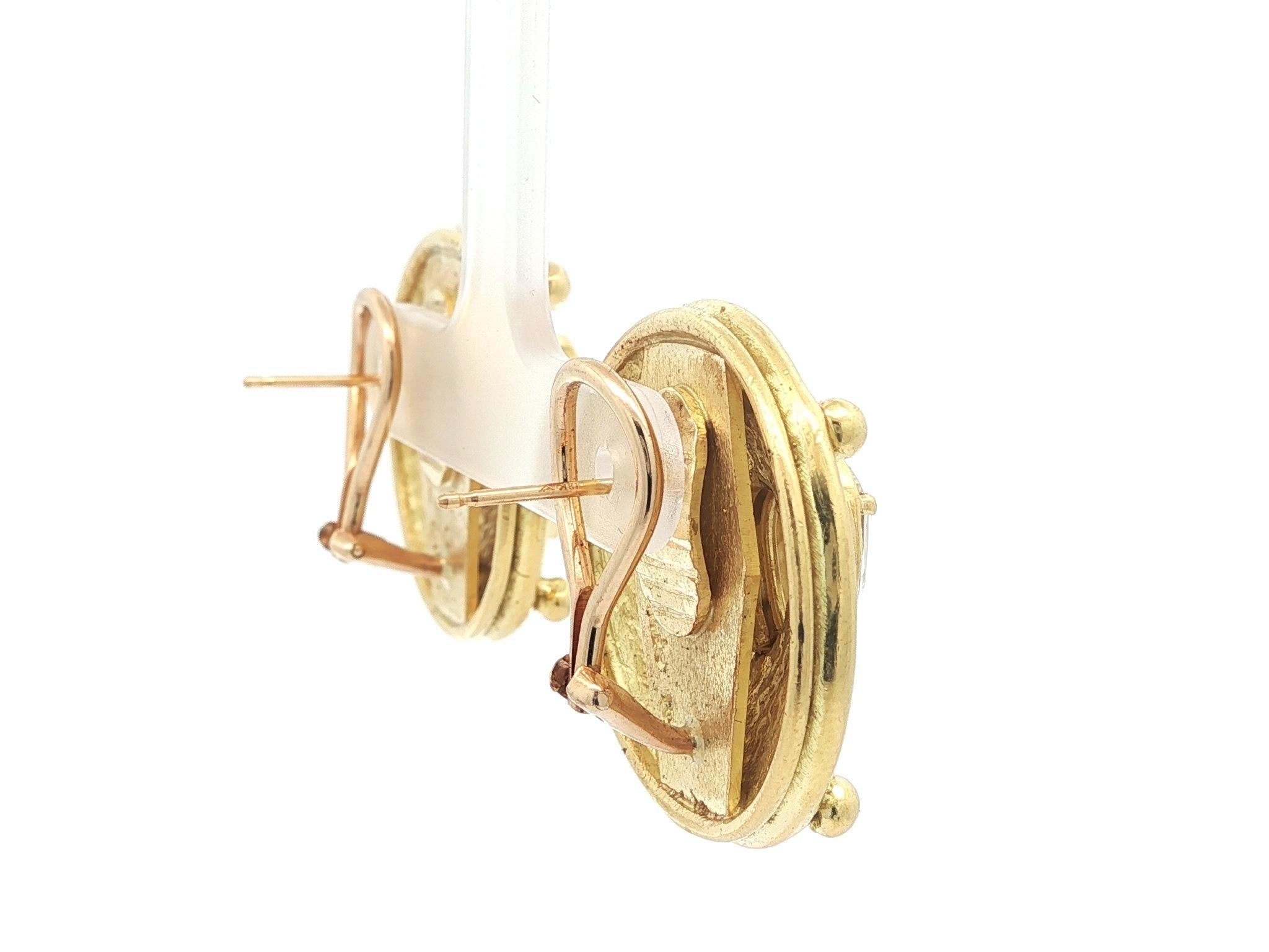 Boucles d'oreilles or jaune Denise Roberge 3.74ctw Large Pear Bezel Round Diamond en vente 8