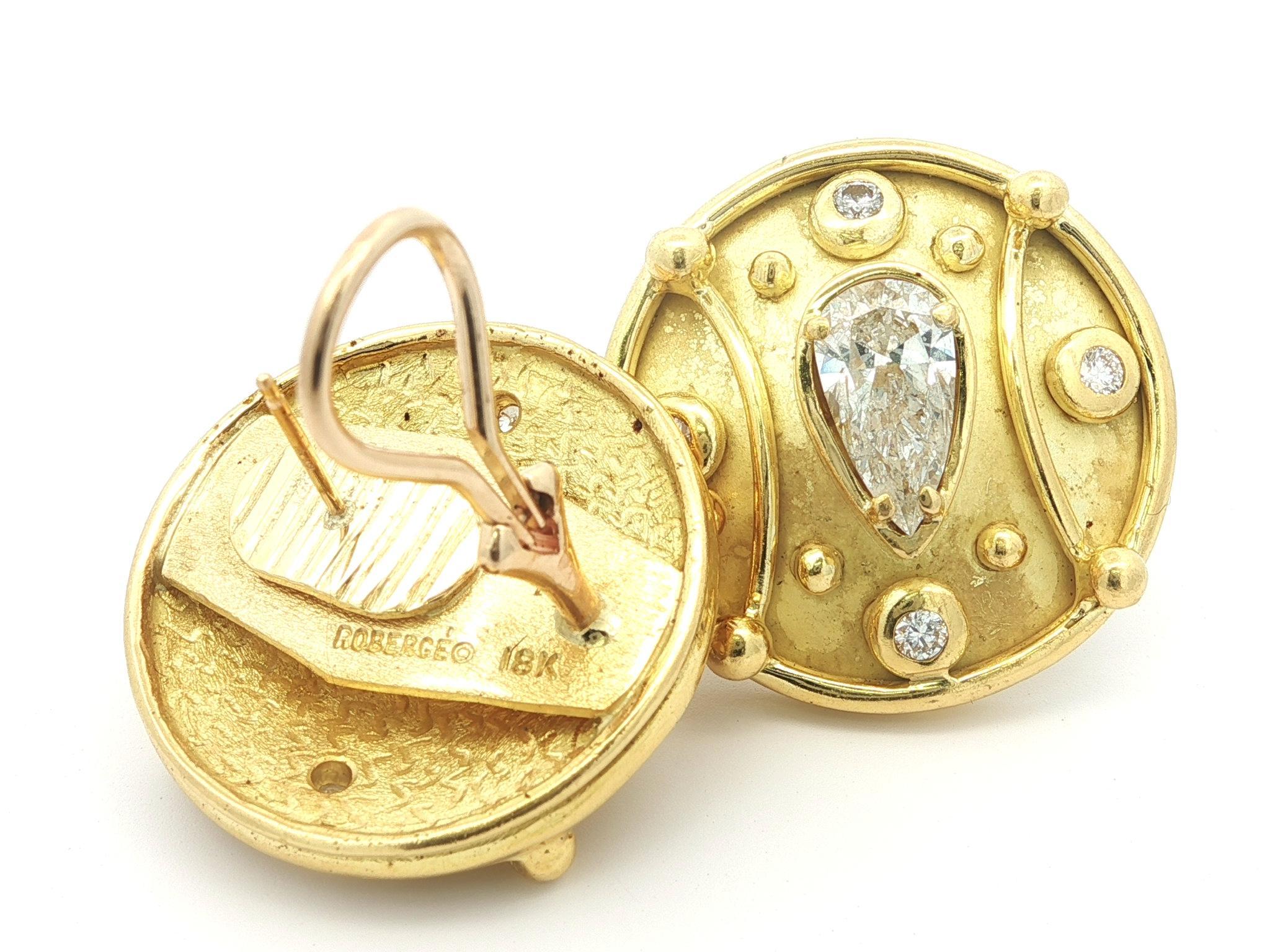Boucles d'oreilles or jaune Denise Roberge 3.74ctw Large Pear Bezel Round Diamond en vente 4