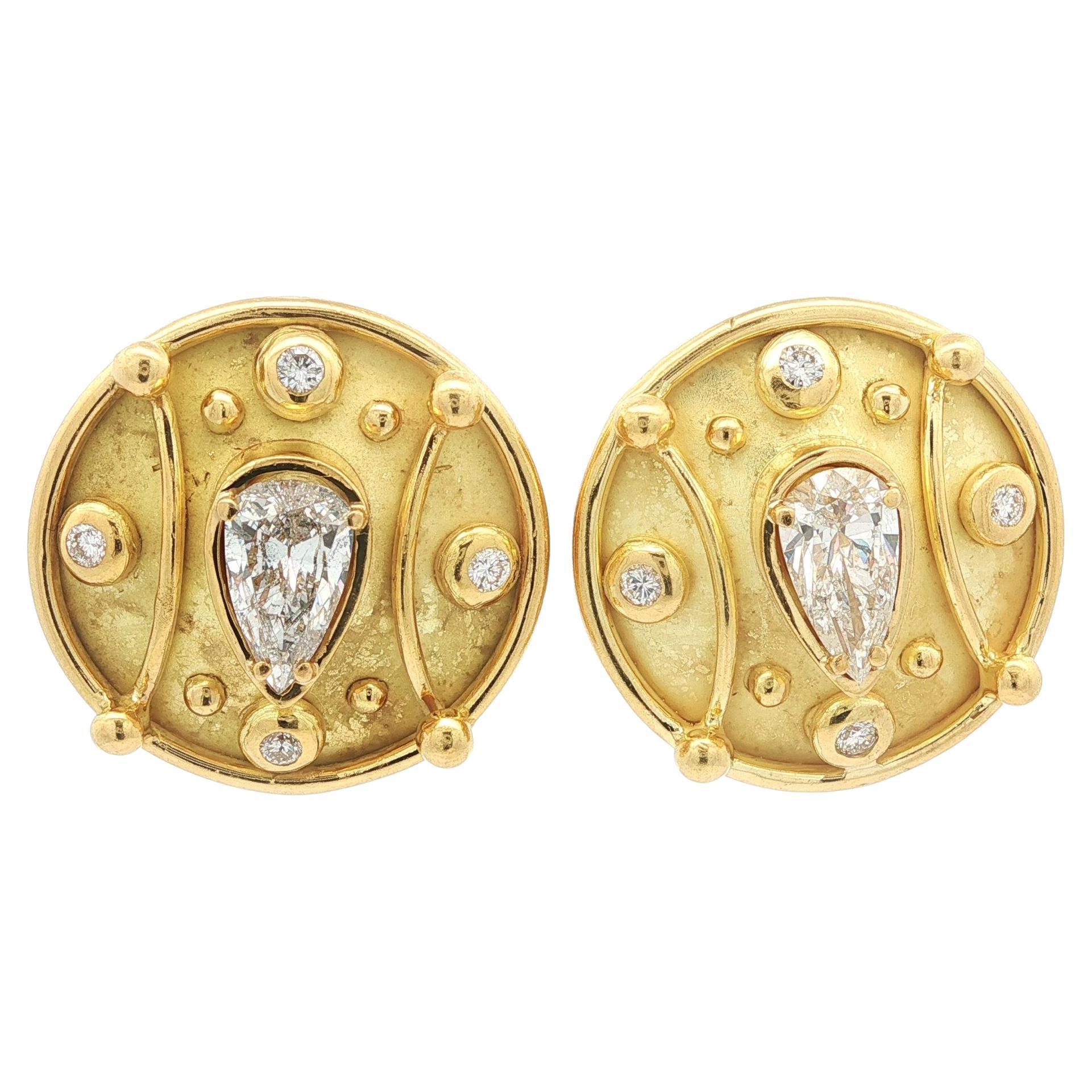 Boucles d
oreilles or jaune Denise Roberge 3.74ctw Large Pear Bezel Round Diamond en vente