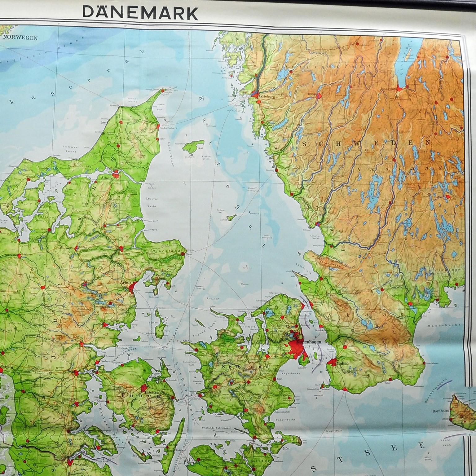 Dänemark Grönland Färöer Inseln der Nordatlantik Vintage Mural Karte Wandkarte (Land) im Angebot