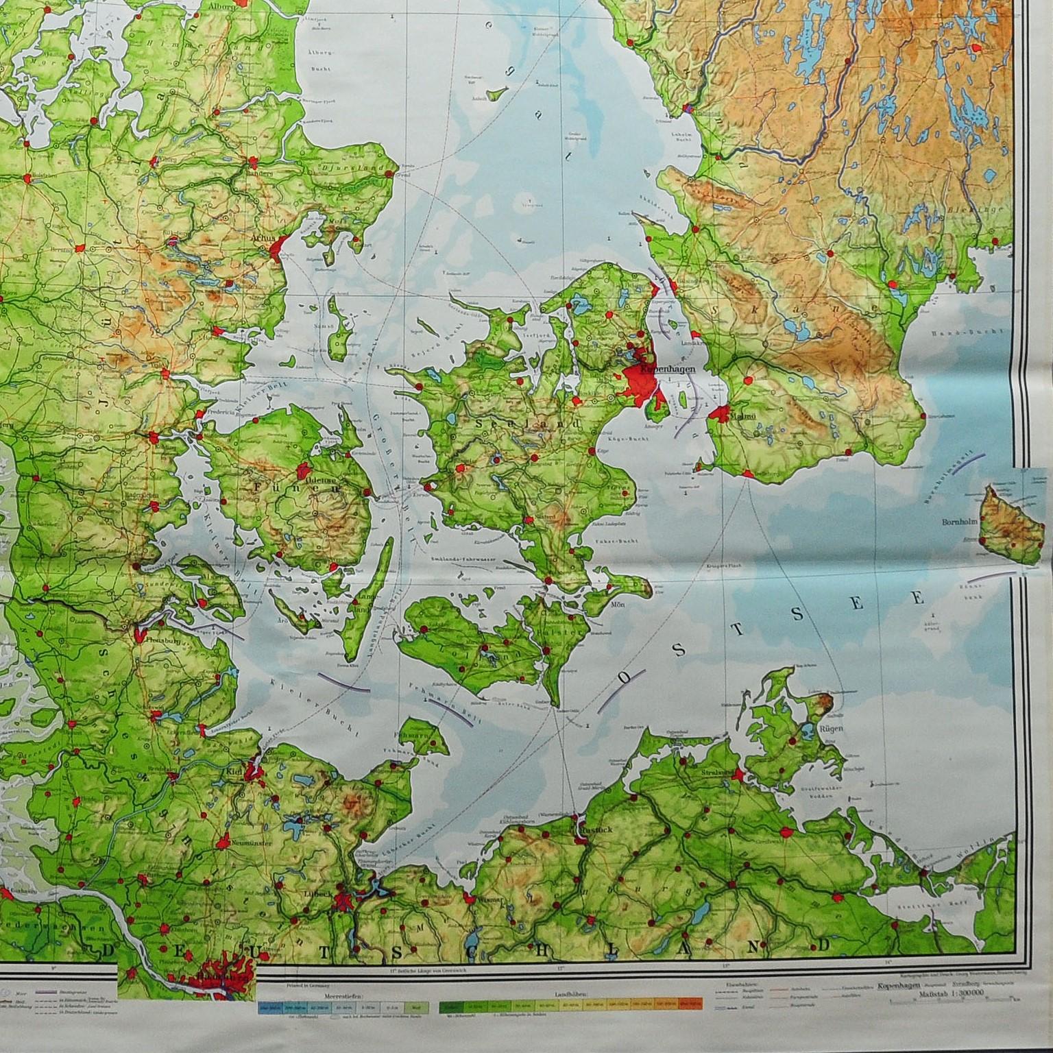 Denmark Greenland Faroe Islands the North Atlantic Vintage Mural Map Wall Chart In Good Condition For Sale In Berghuelen, DE