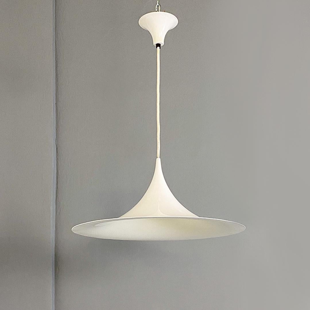 Denmark modern white glossy metal Semi chandelier by Claus Bonderup & Torsten Thorup for Fog & Mørup, 1970s
Semi model chandelier featuring a round base lampshade in glossy white enamelled metal both inside and out. Produced by Fog & Mørup and