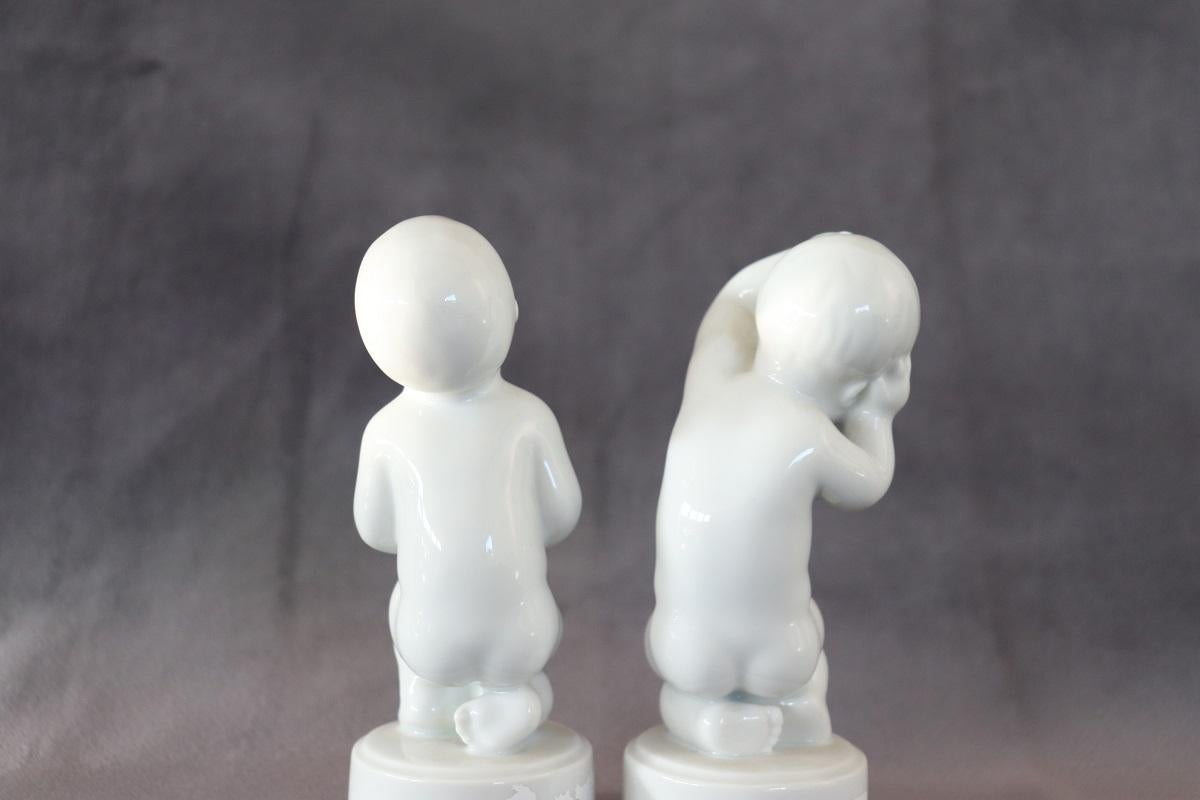 Late 20th Century Denmark Porcelain Set of 2 Figurines Bing & Grondahl For Sale