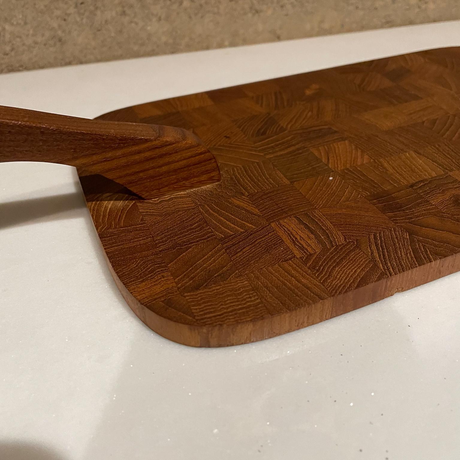 Mid-Century Modern 1960s Teakwood Hostess Serving Tray Cheese Charcuterie Board Denmark For Sale