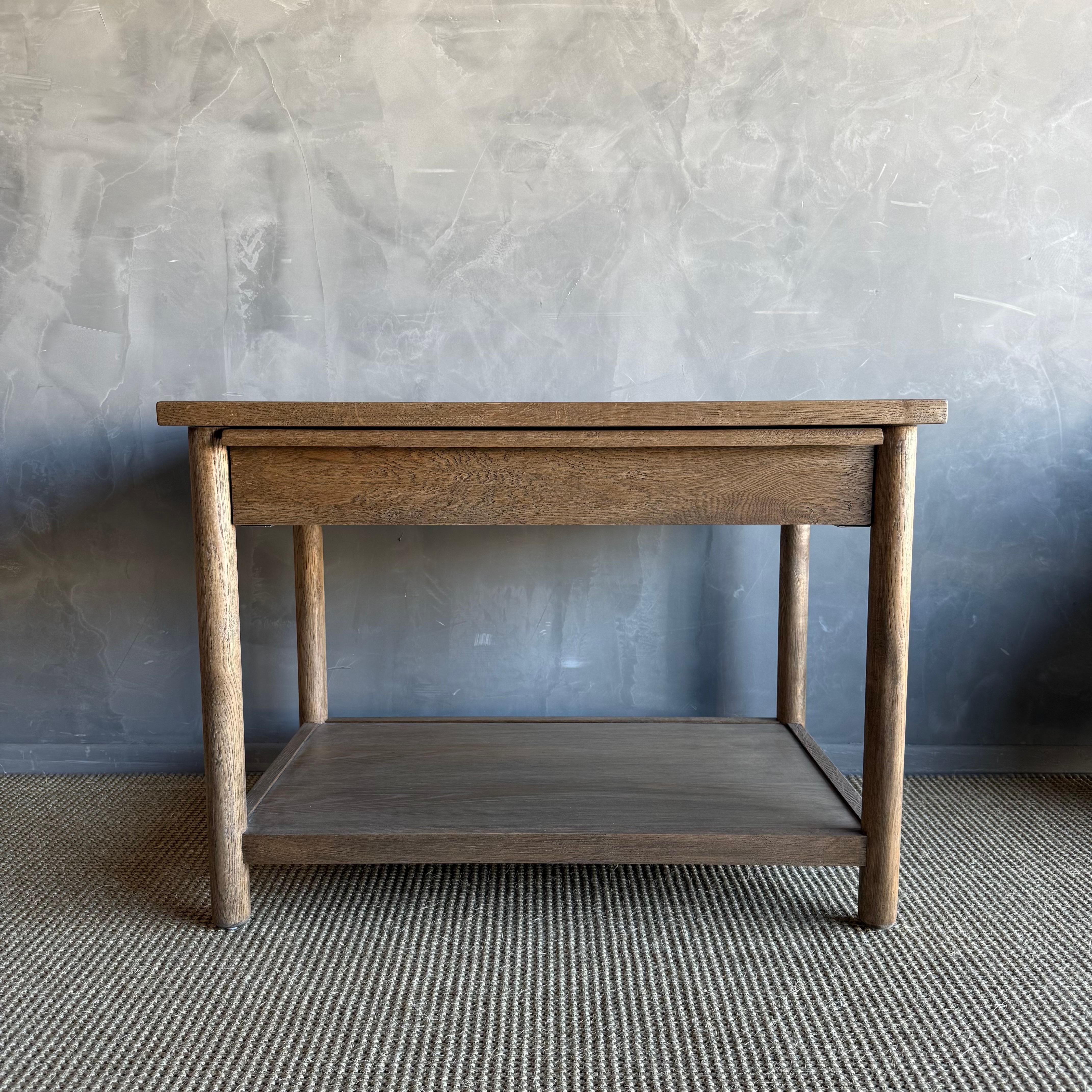 Table de nuit Denmark en Oak Oak avec tiroir à fermeture progressive en Montana Brown Neuf - En vente à Old Town Orange, CA