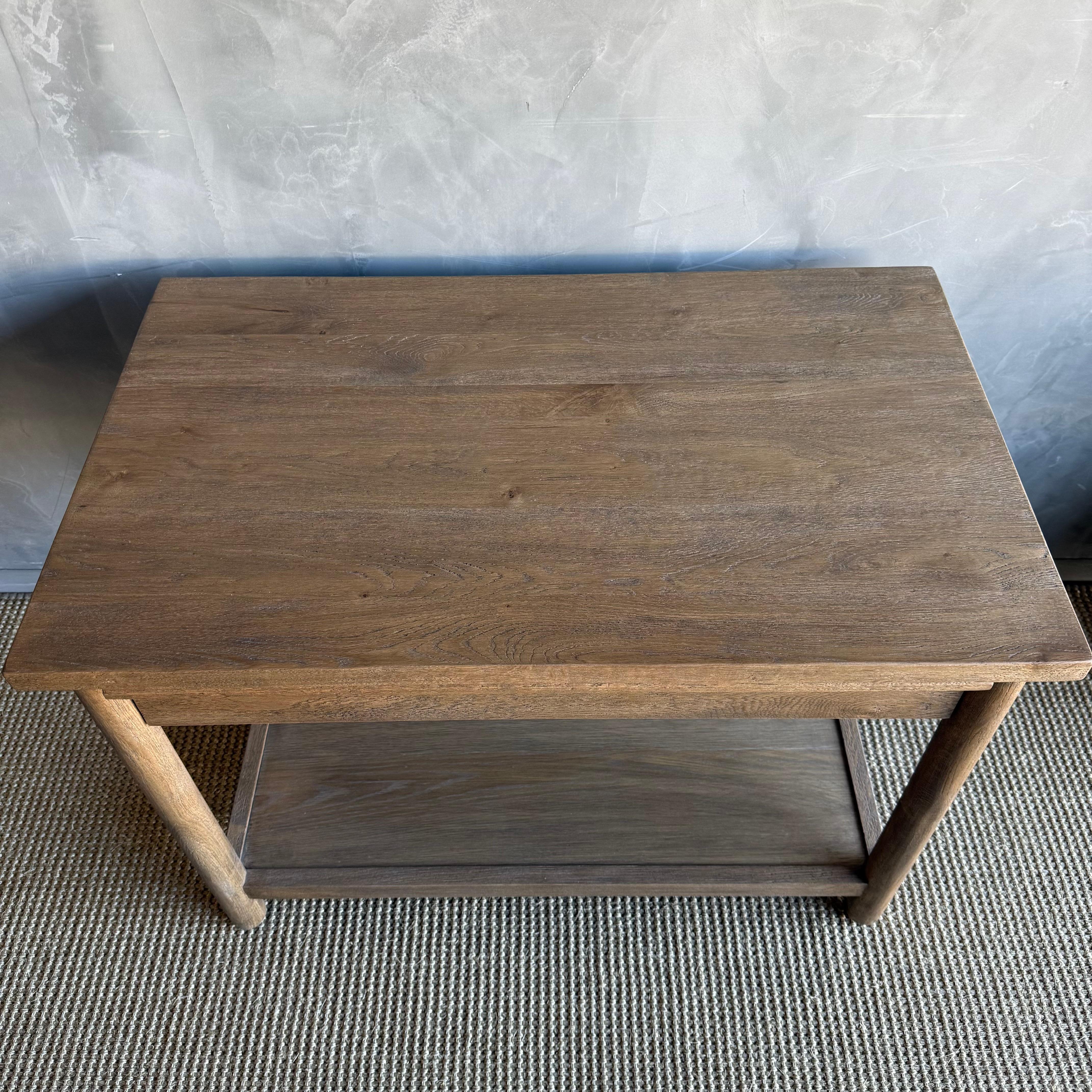 Table de nuit Denmark en Oak Oak avec tiroir à fermeture progressive en Montana Brown en vente 1