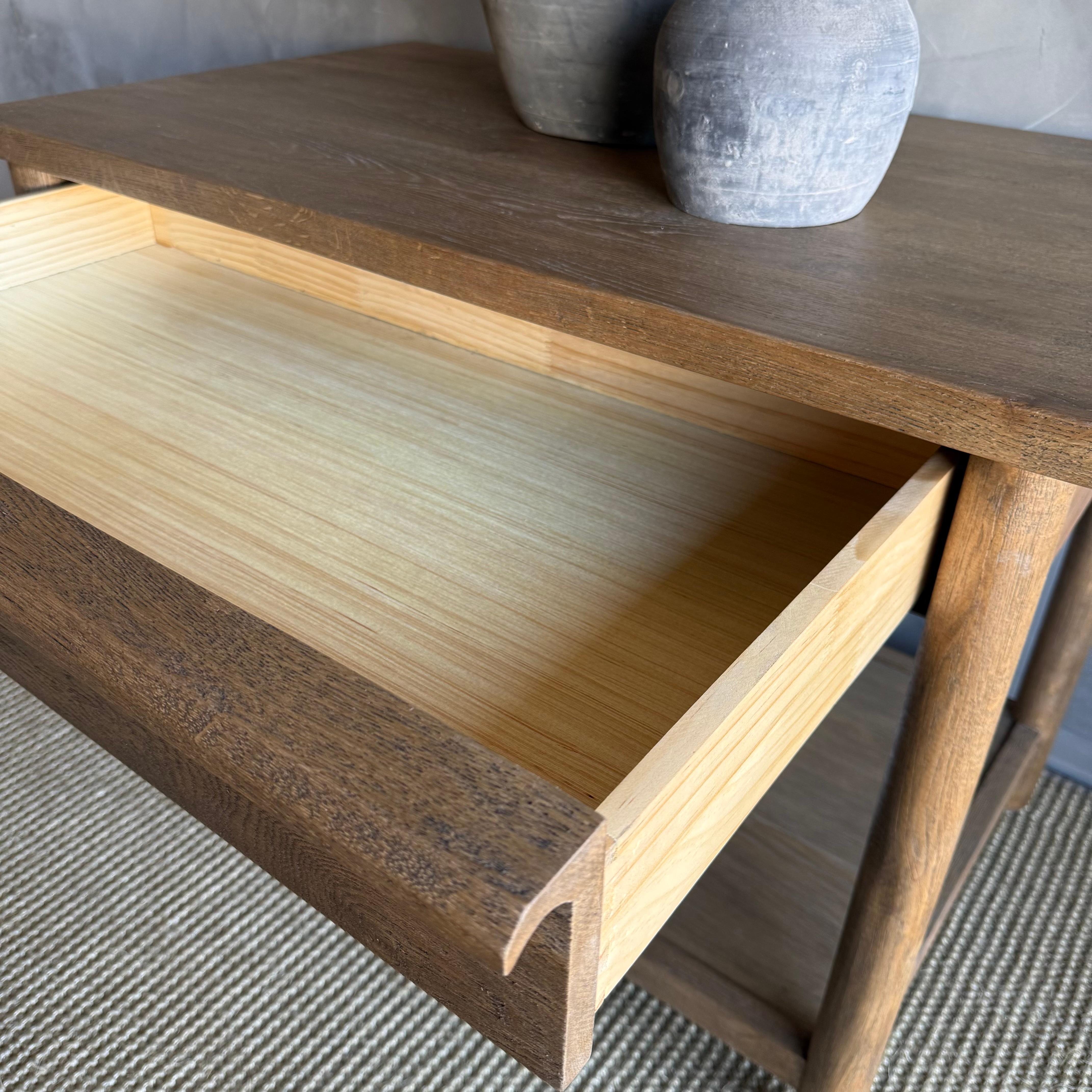 Table de nuit Denmark en Oak Oak avec tiroir à fermeture progressive en Montana Brown en vente 4