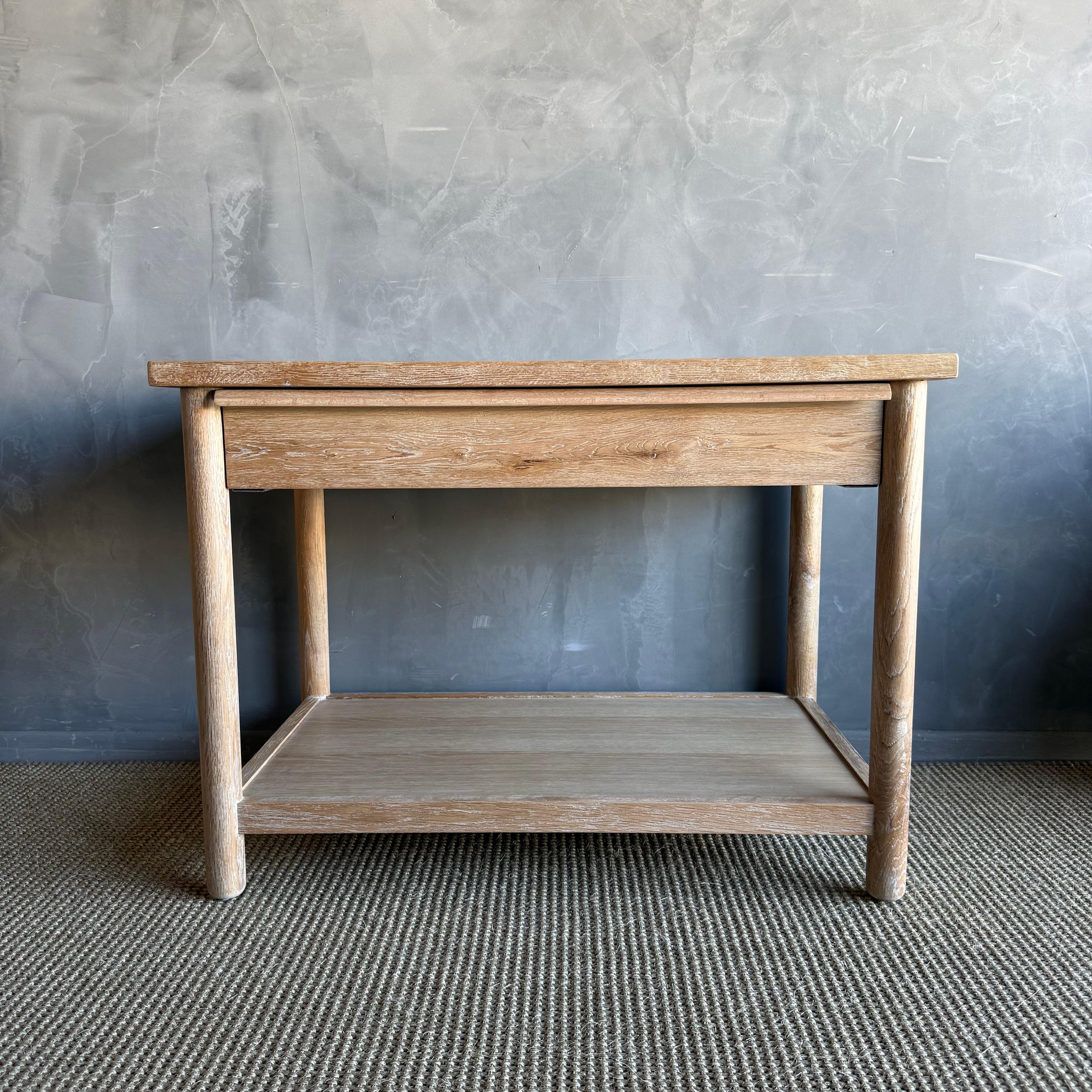 XXI secolo e contemporaneo Comodino Denmark White Oak con cassetto Soft Close in vendita