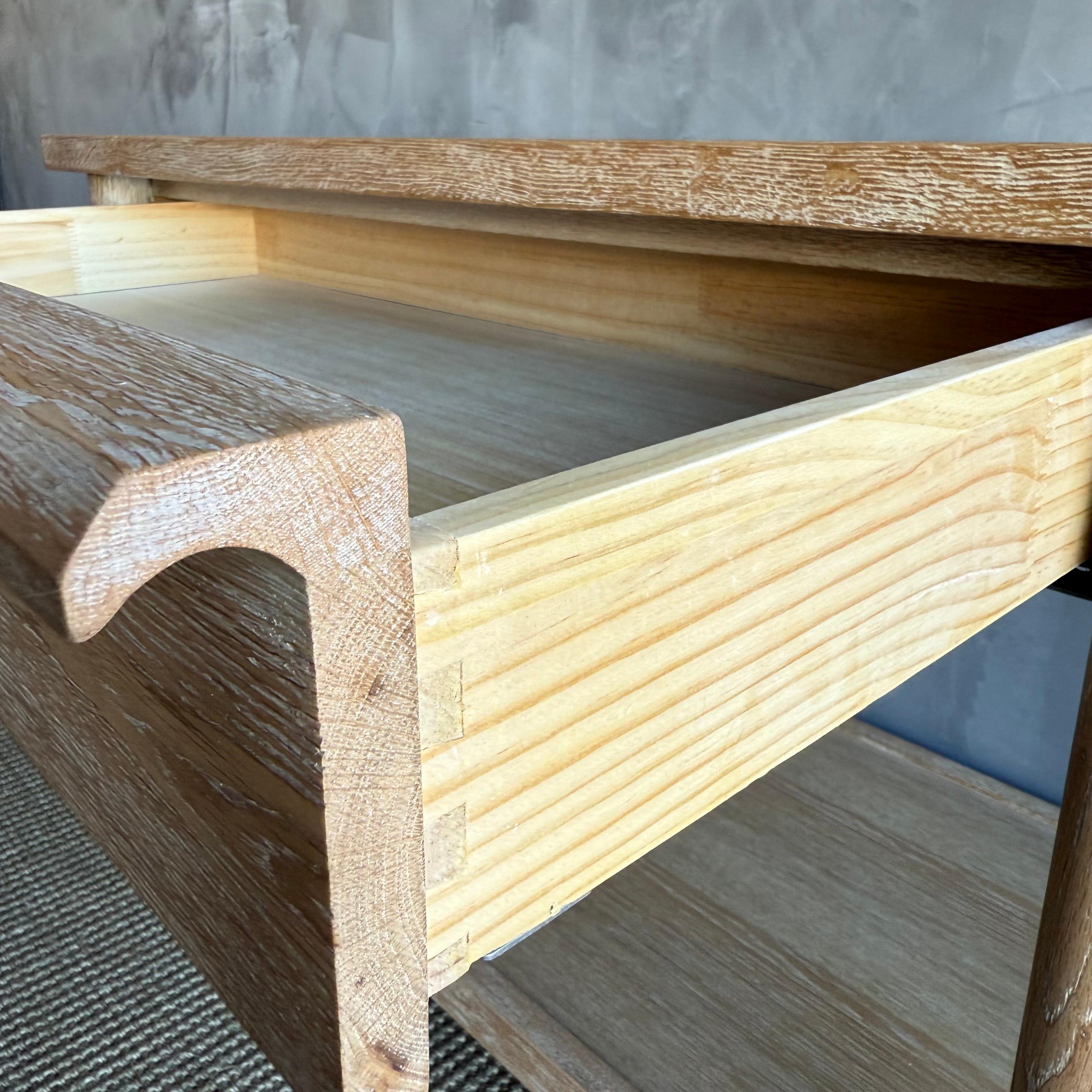 Comodino Denmark White Oak con cassetto Soft Close in vendita 2