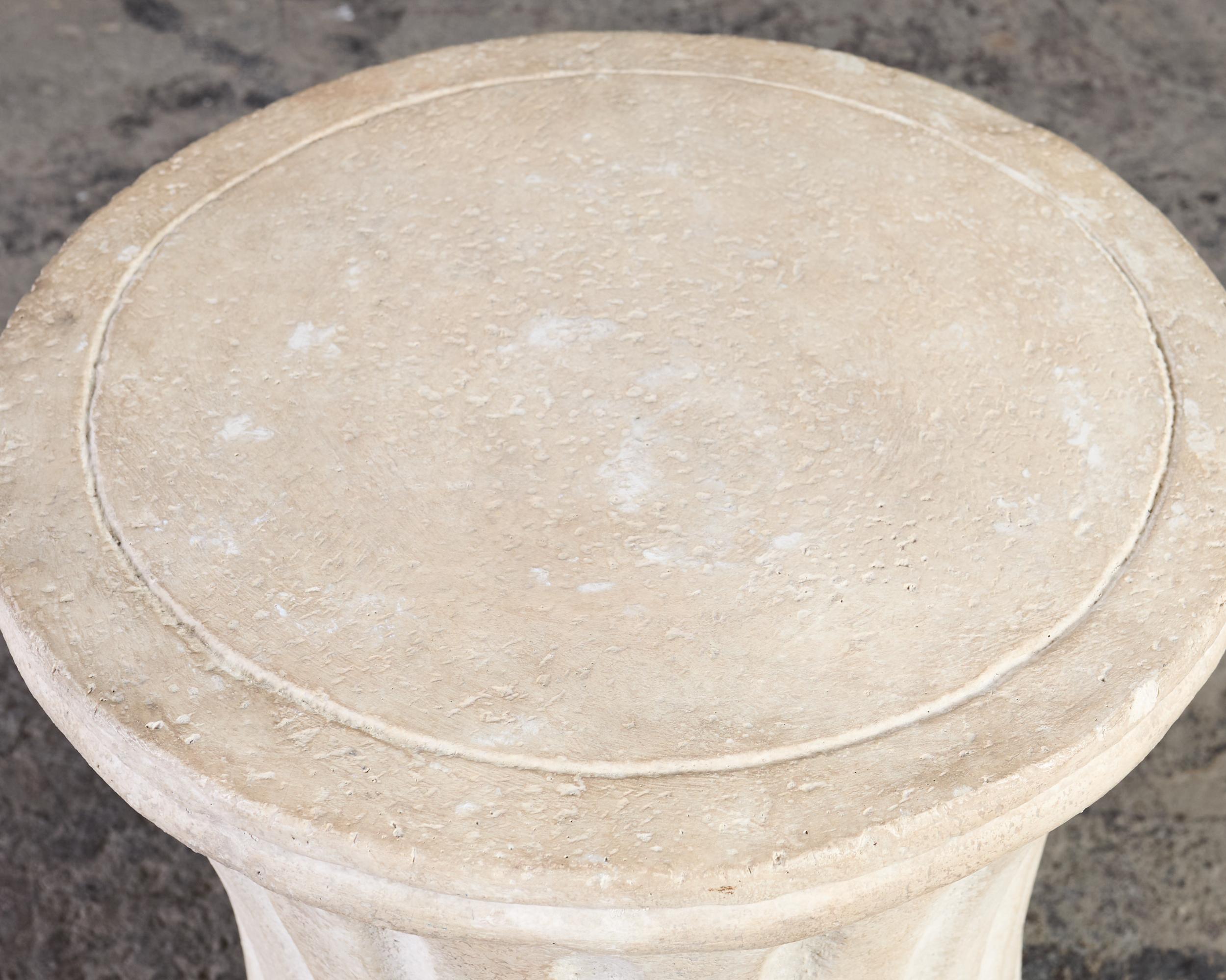 Mesa de comedor neoclásica de piedra para jardín estilo Luis XVI Dennis & Leen en venta 7