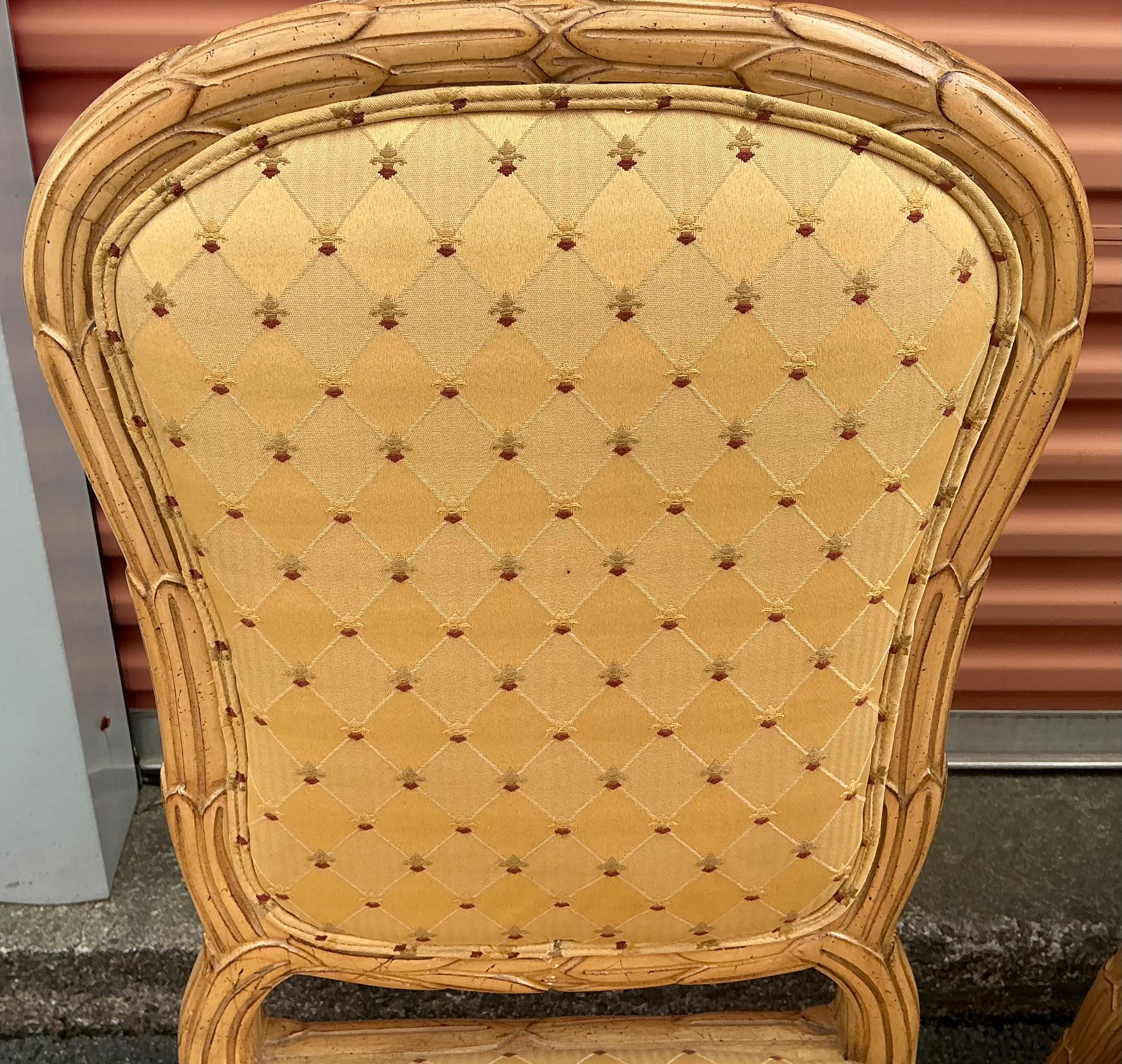 Dennis And Leen Stil geschnitzte Faux Bois / Palm Frond Esszimmerstühle - $/8 (Hollywood Regency) im Angebot