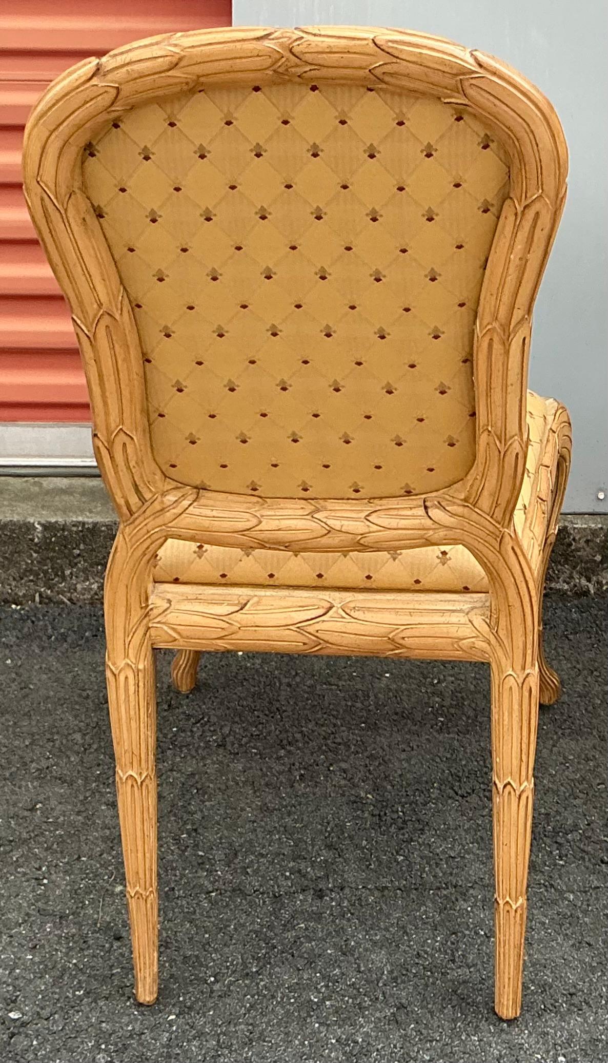 Dennis And Leen Stil geschnitzte Faux Bois / Palm Frond Esszimmerstühle - $/8 (amerikanisch) im Angebot