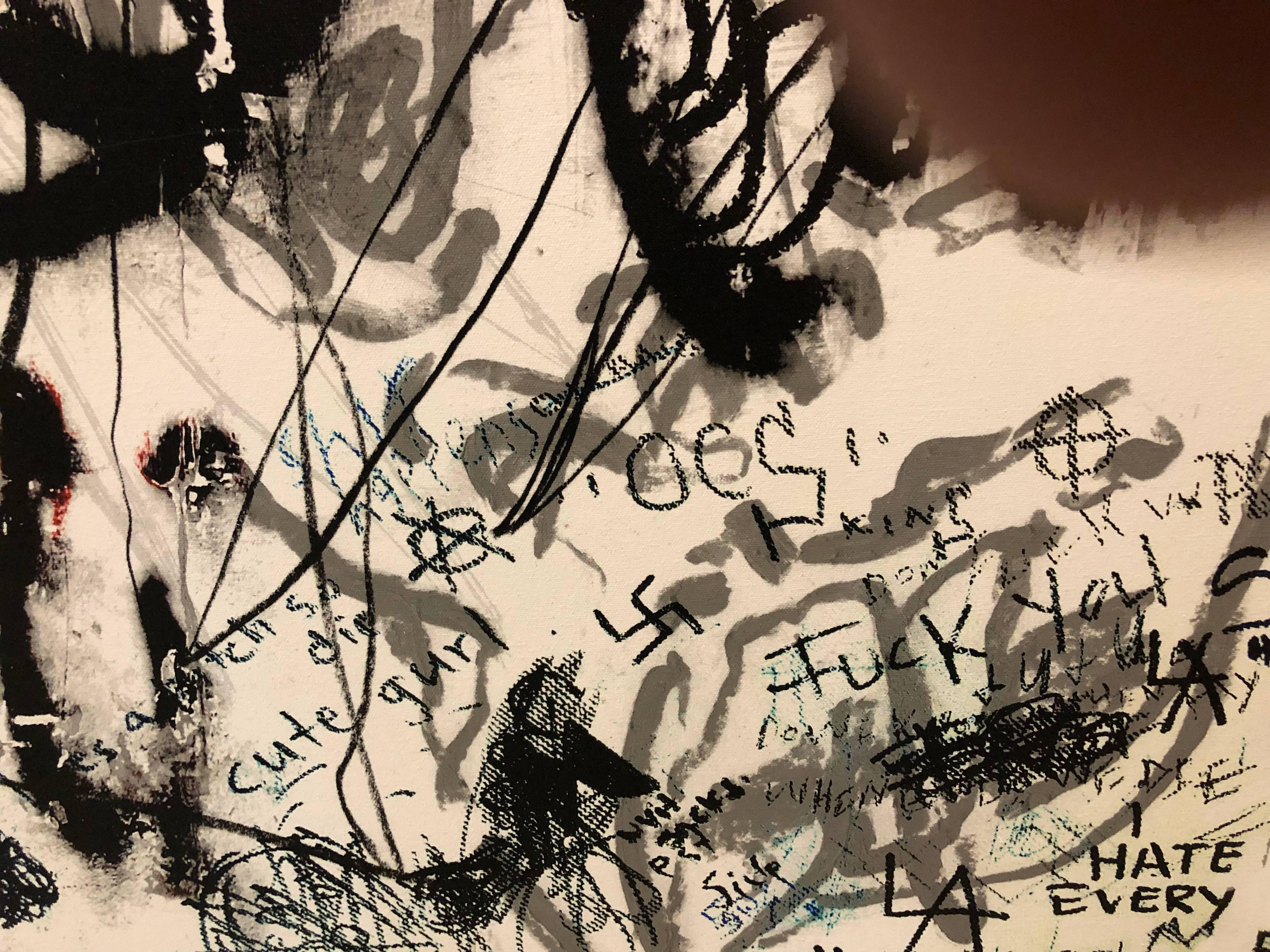 Aus seiner Ausstellung Hashish in der Michael Steinberg Gallery (mit deren Label auf der Rückseite)
Besprochen von Roberta Smith in der New York Times.
Abstrakter Expressionismus trifft auf Graffiti-Fotografie. Cy Twombly im Cyberspace.