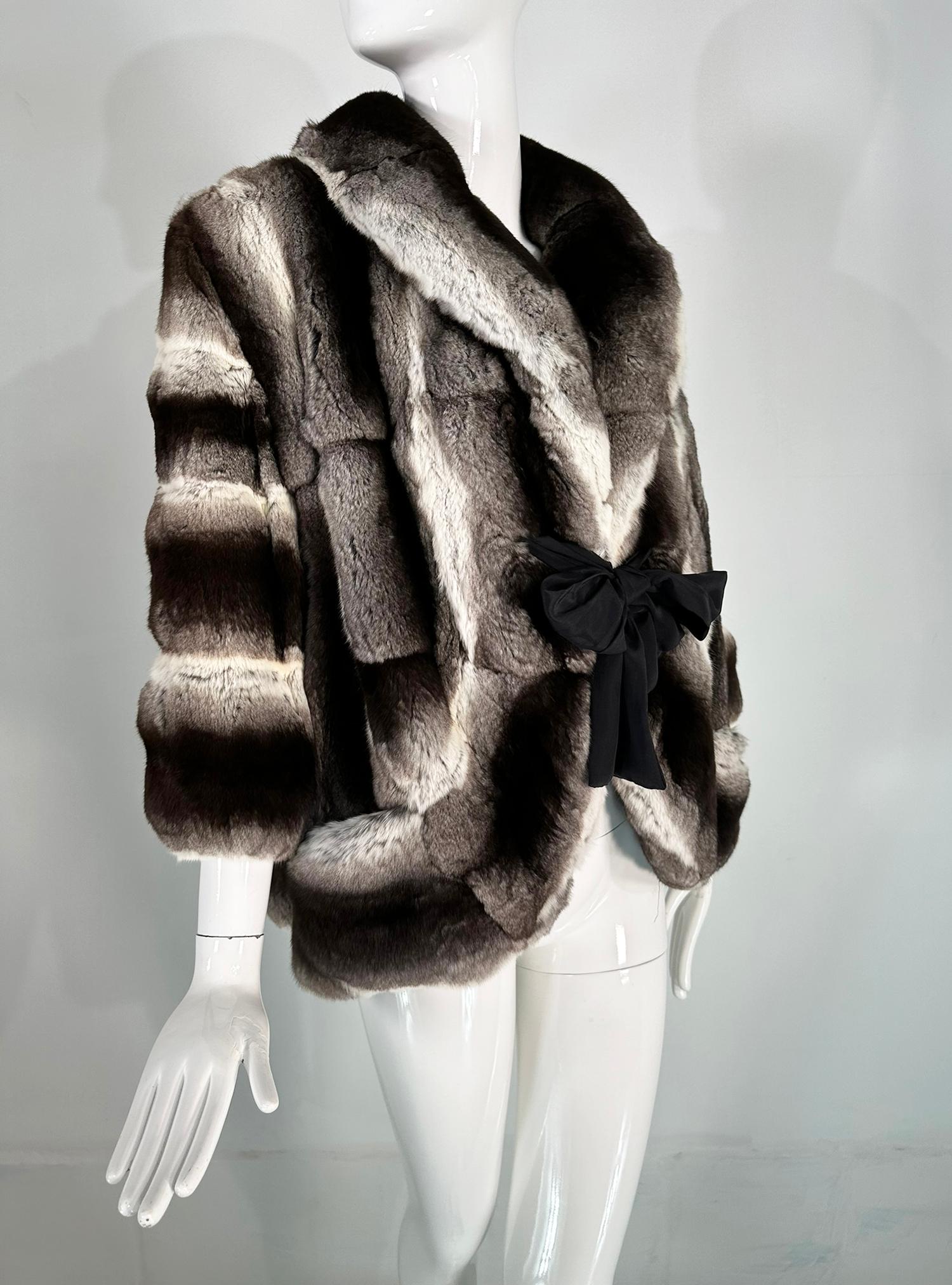 Dennis Basso Chinchilla Fur Jacket in Light & Dark Grey with Cream 2013 S-M 2013 For Sale 7