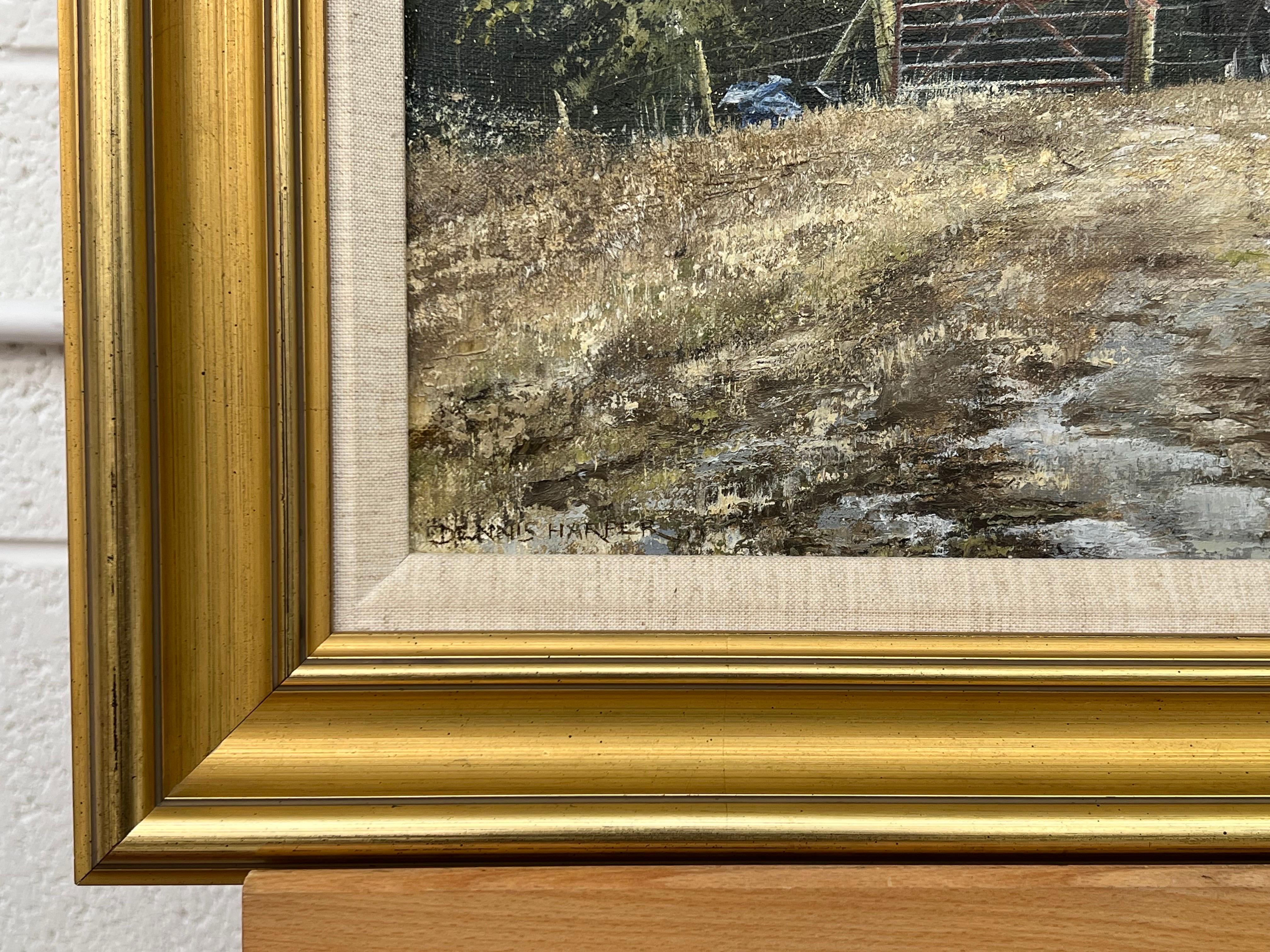 Peinture originale de chevaux se nourrissant dans un champ de la campagne anglaise en hiver, réalisée par l'artiste britannique Dennis Harper (né en 1940). 

Artistique britannique connu pour ses peintures à l'huile réalistes, Harper est un membre