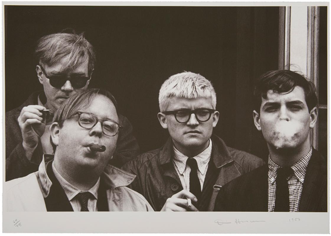 Dennis Hopper Black and White Photograph – Andy Warhol, David Hockney, Henry Geldzahler und Jeff Goodman