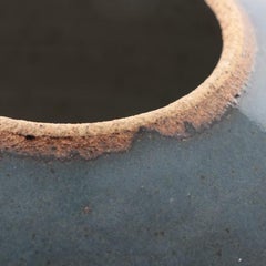 Vaso con coperchio in ceramica artistica di Dennis Kirchmann in blu notte